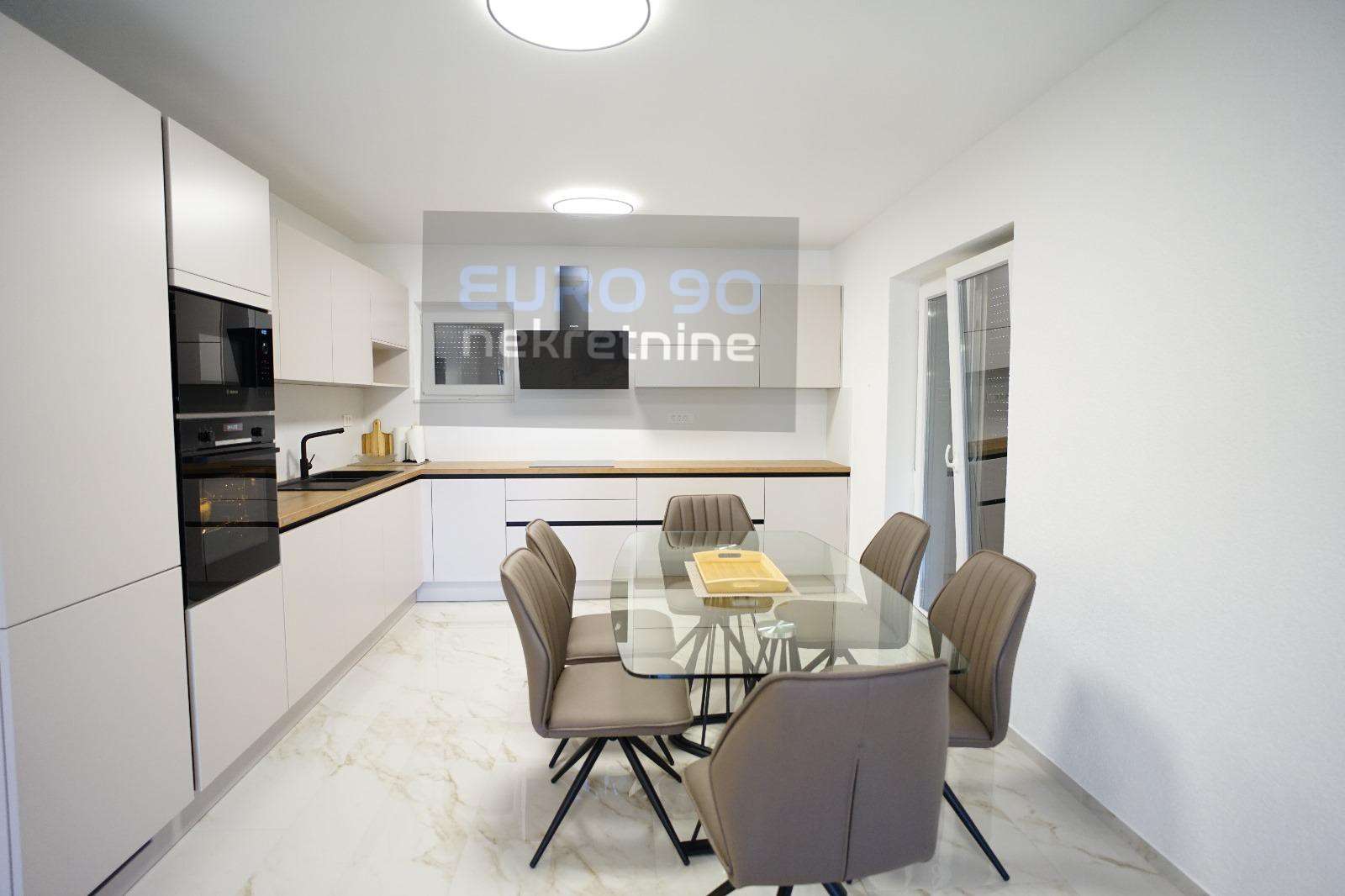listing-small