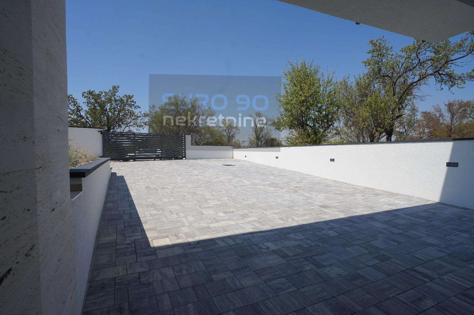 listing-small