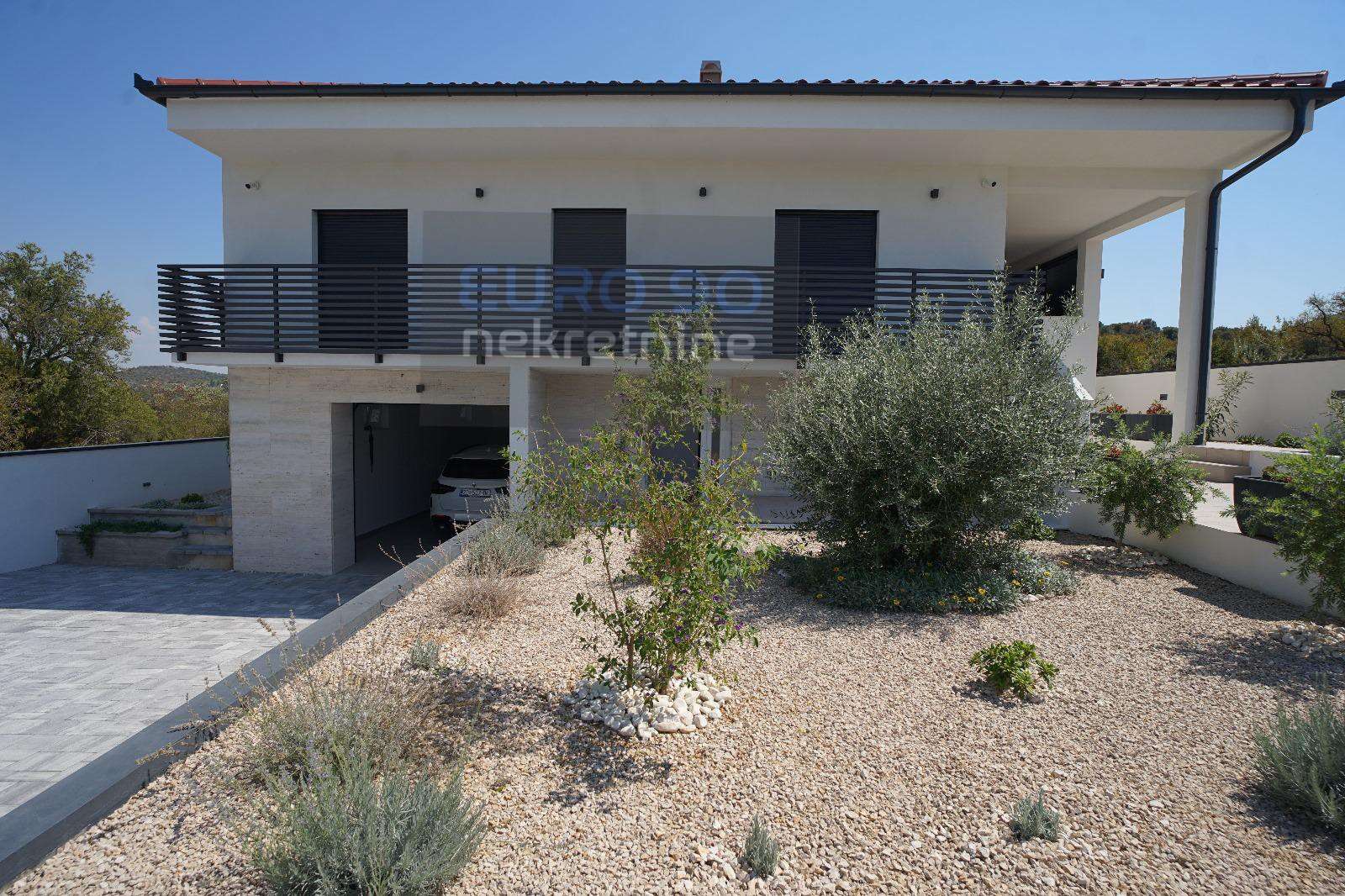 listing-small