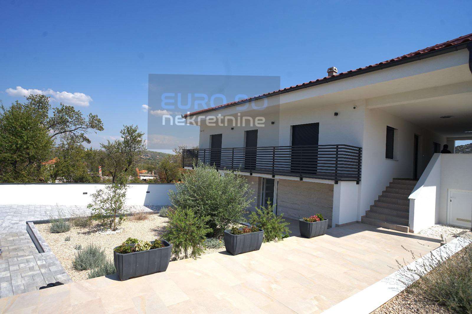 listing-small