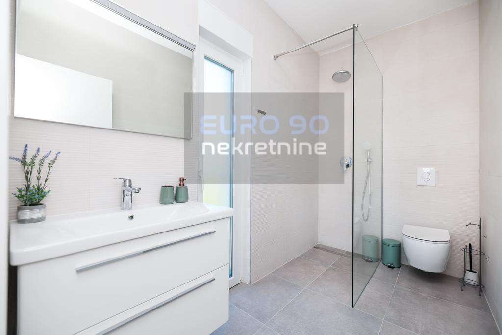listing-small