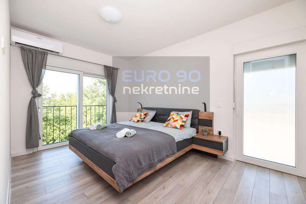 listing-small