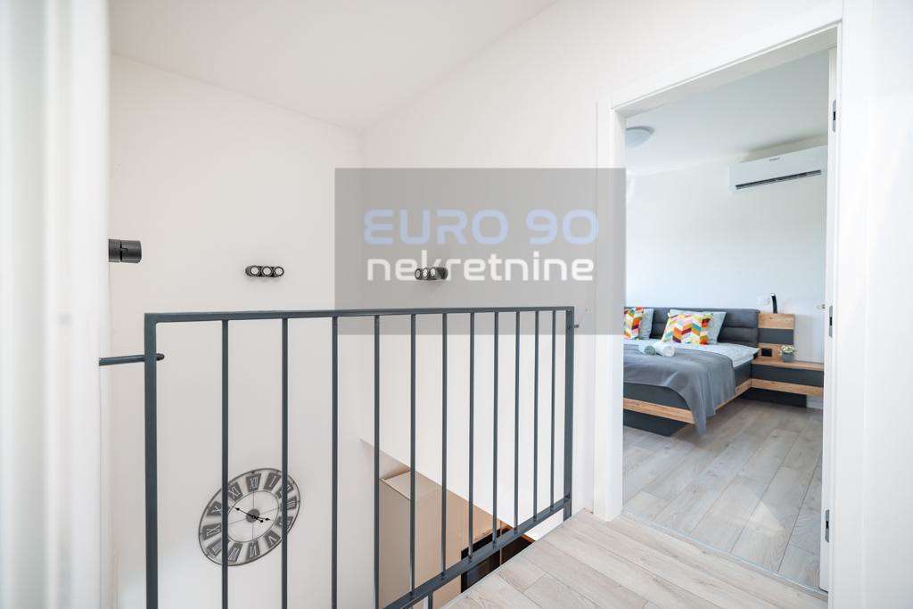 listing-small