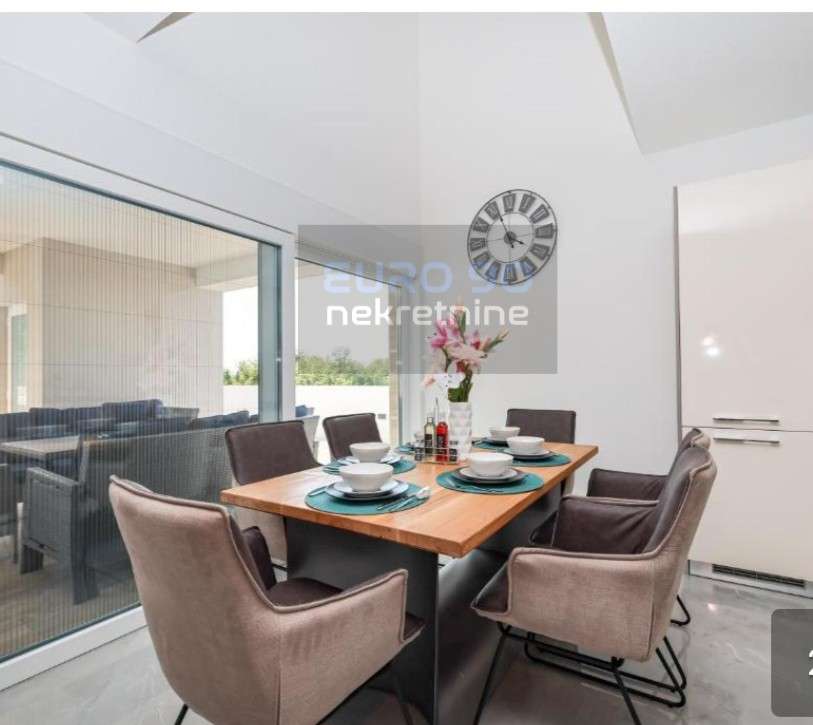 listing-small