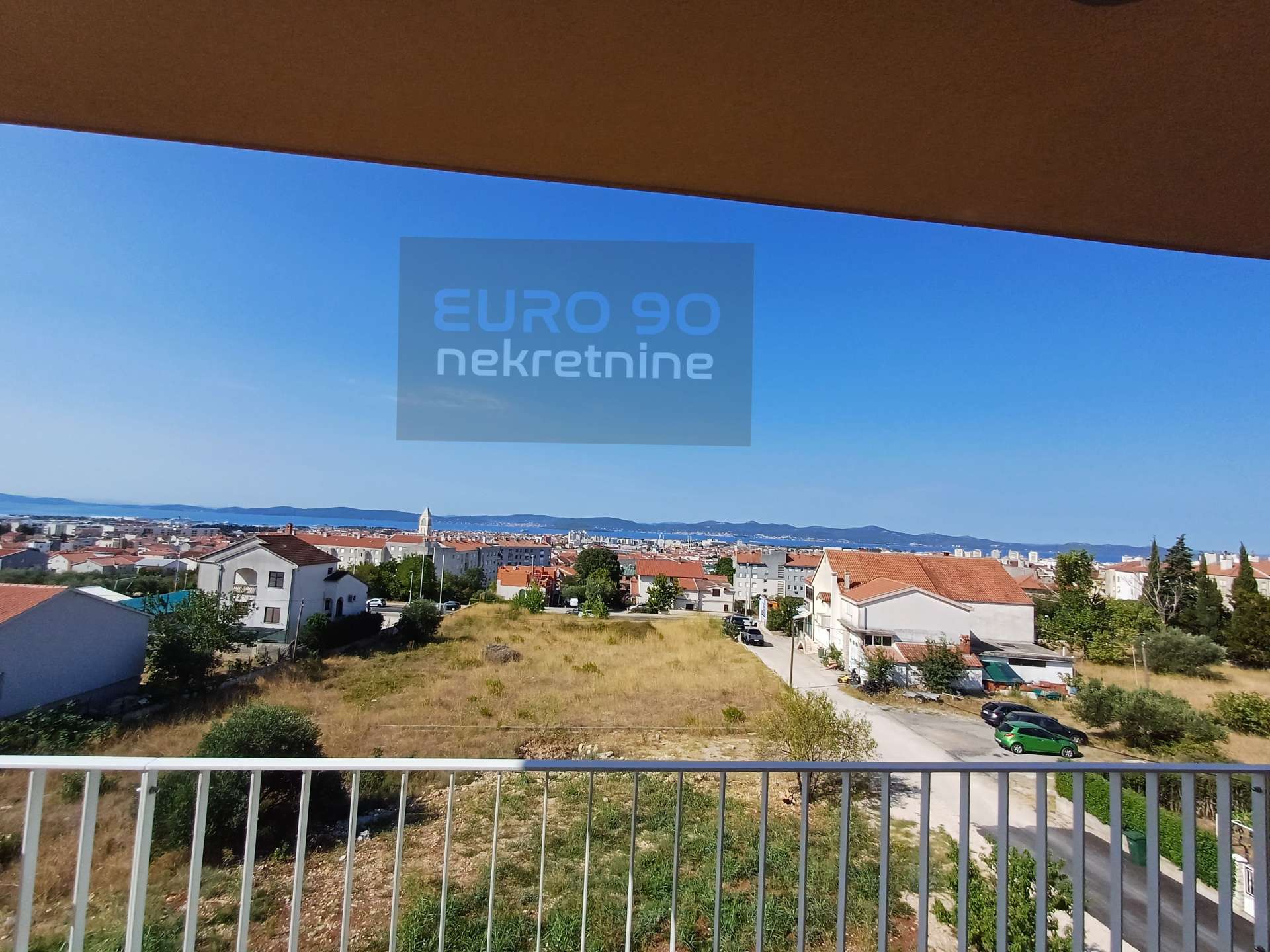 listing-small