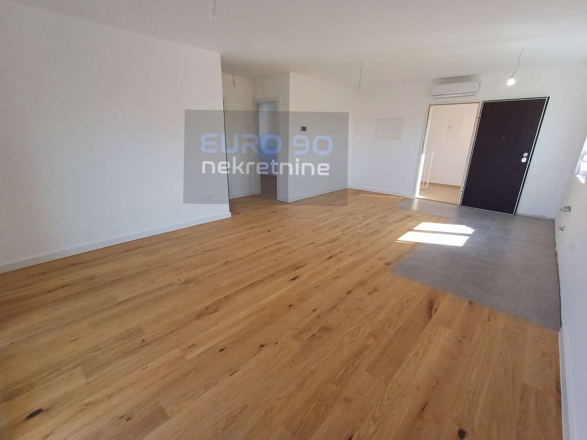 listing-small
