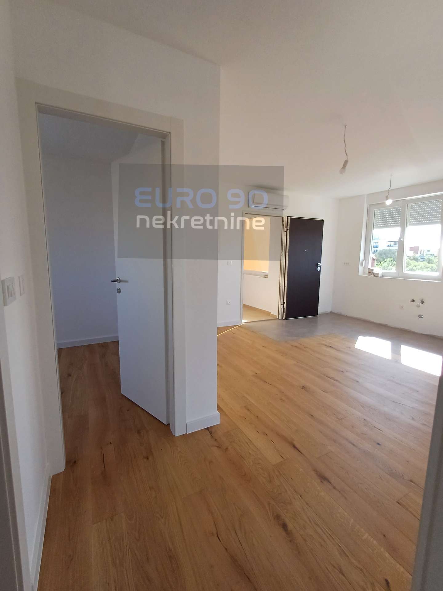listing-small