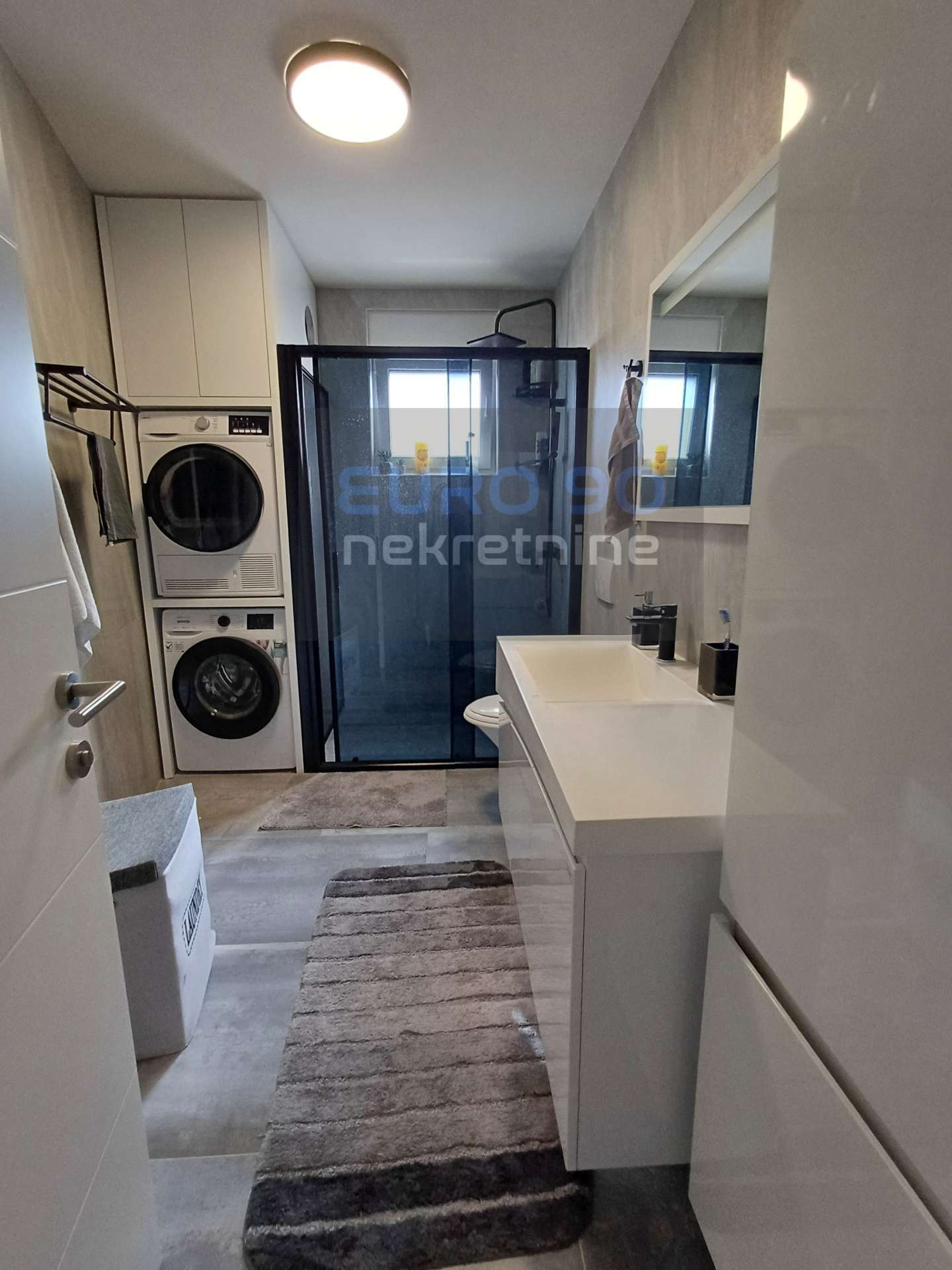 listing-small