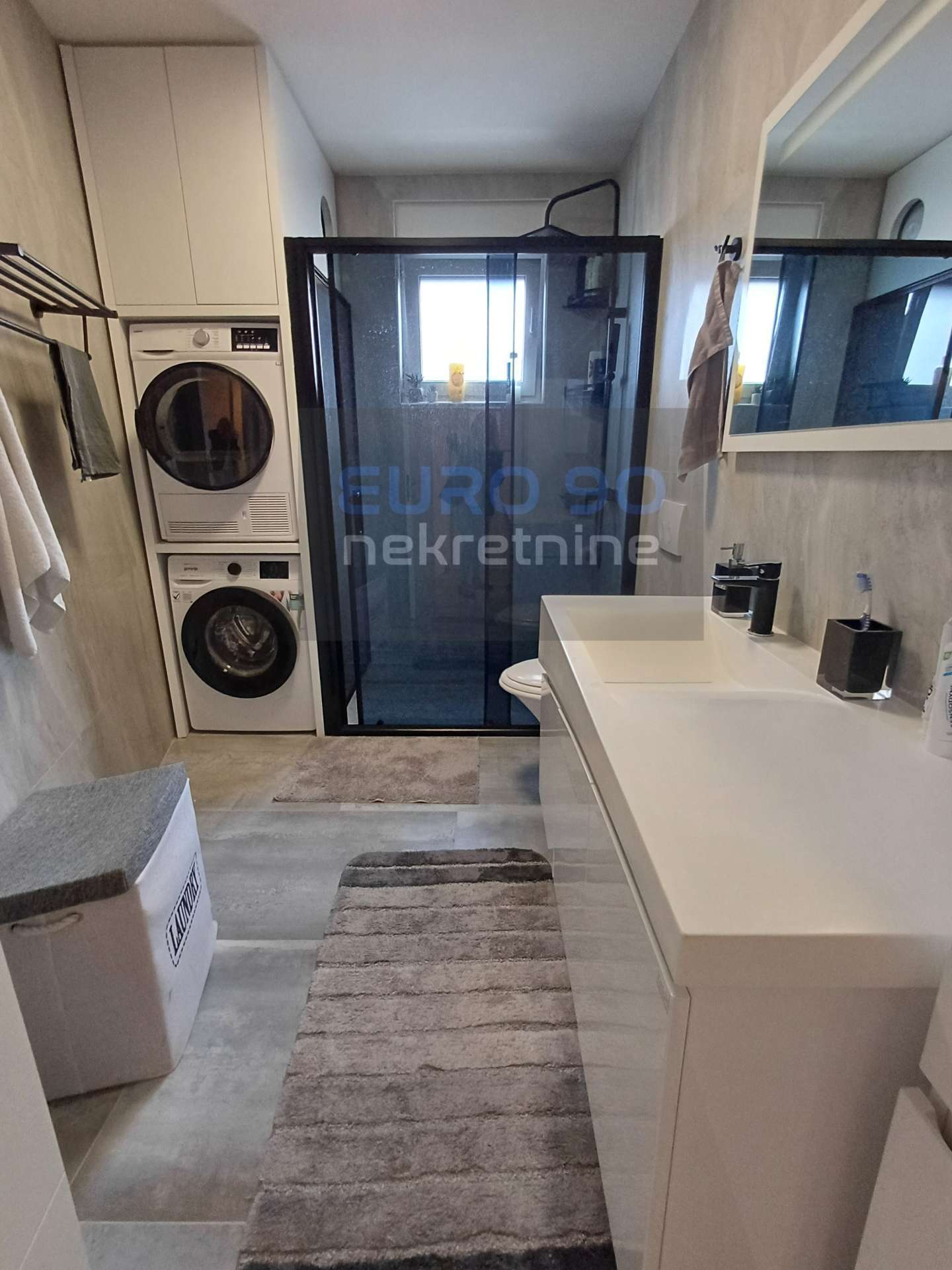 listing-small
