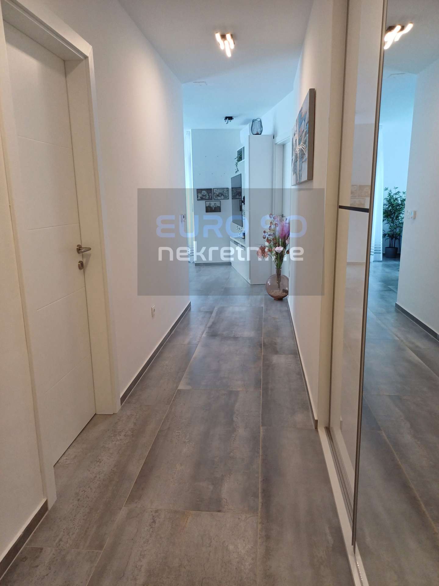 listing-small
