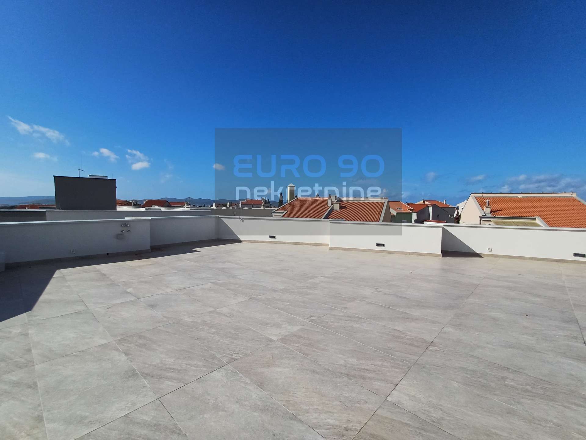 listing-small