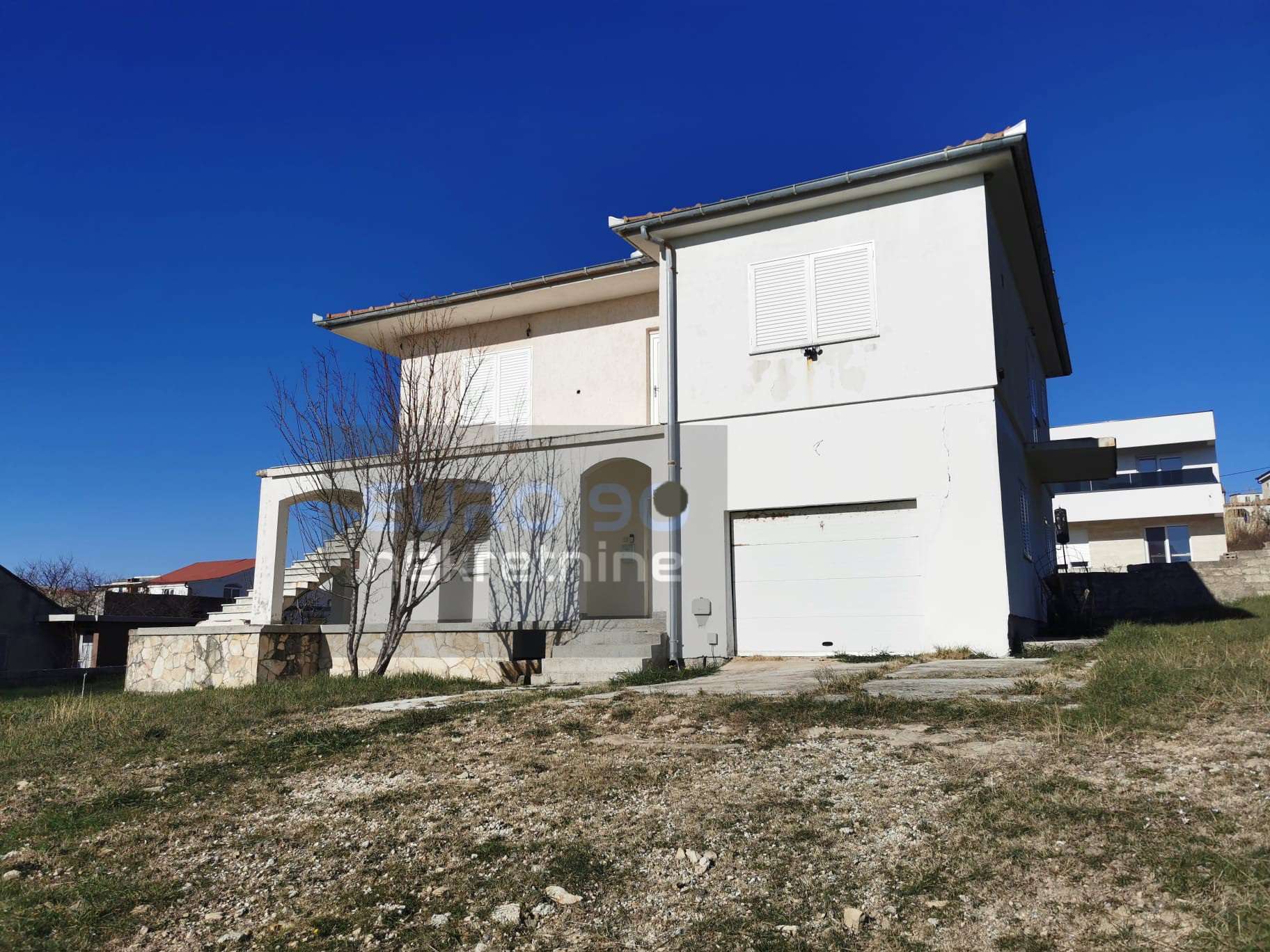 listing-small