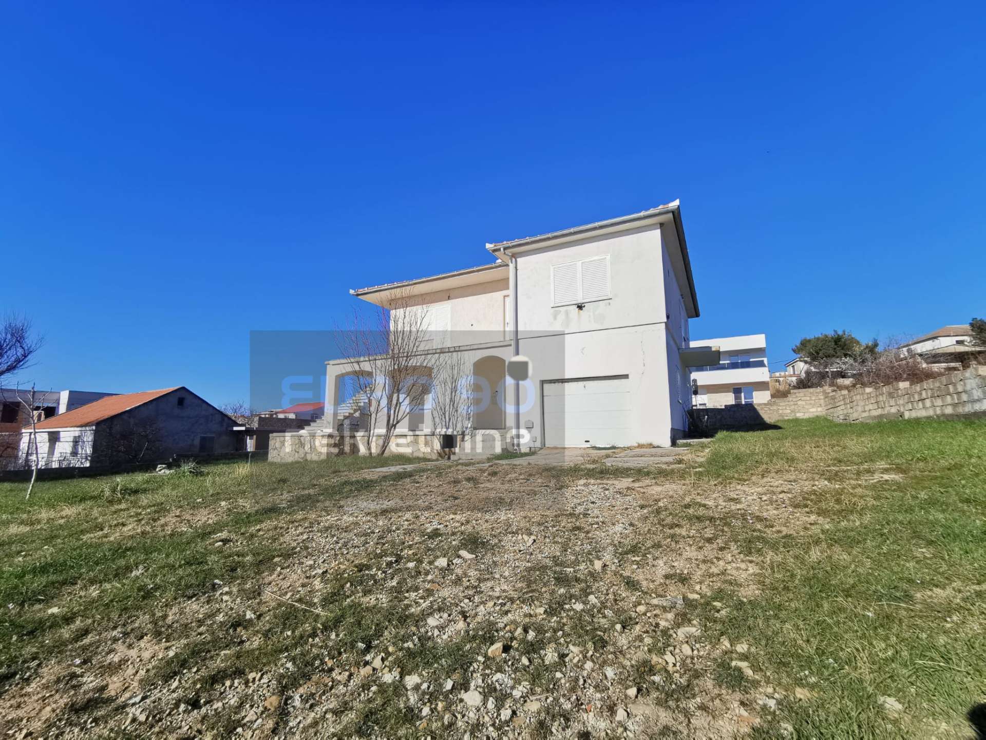 listing-small