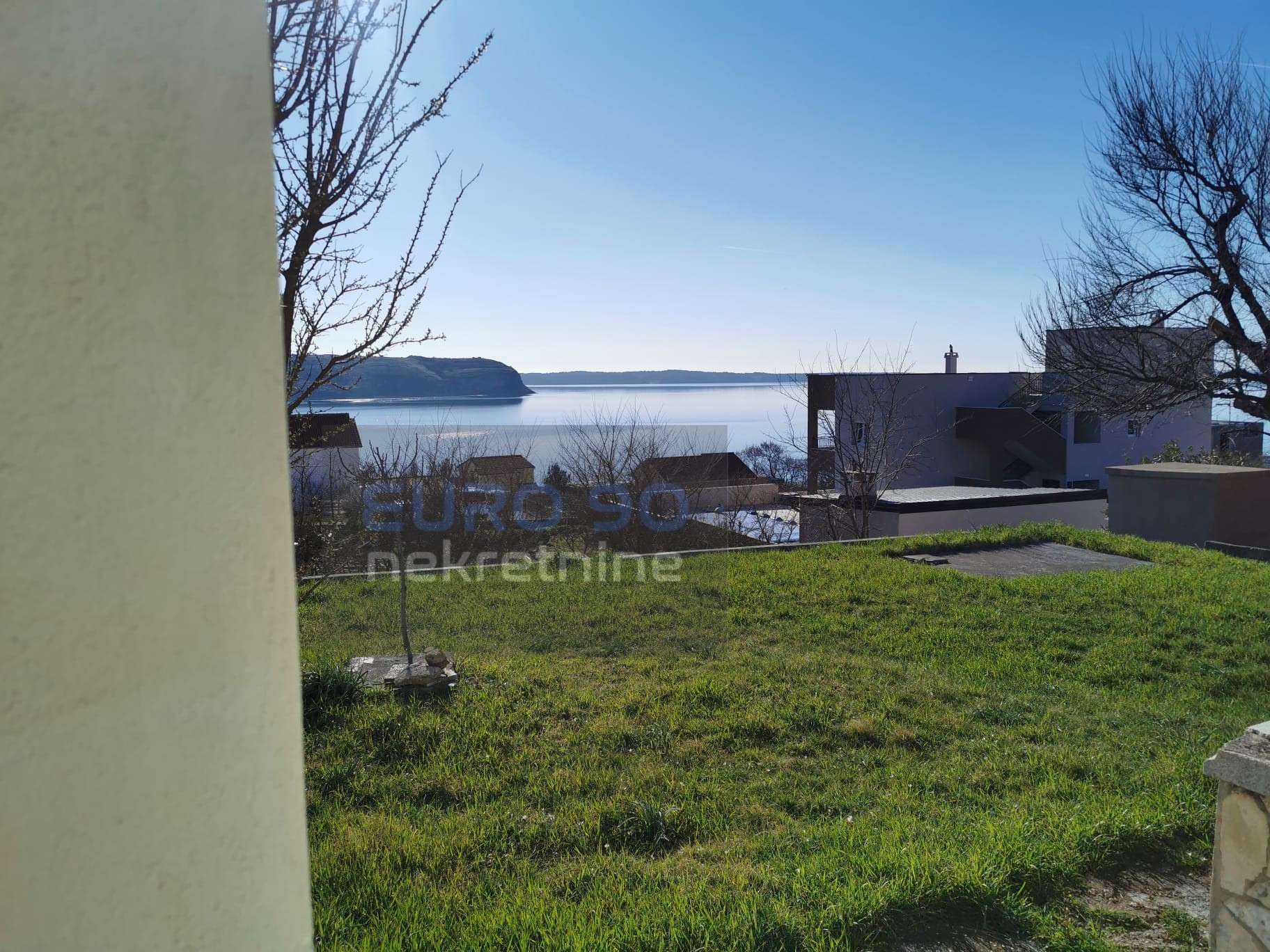 listing-small