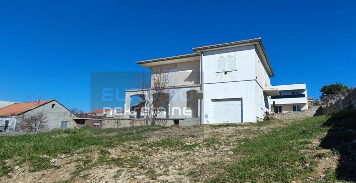 listing-small