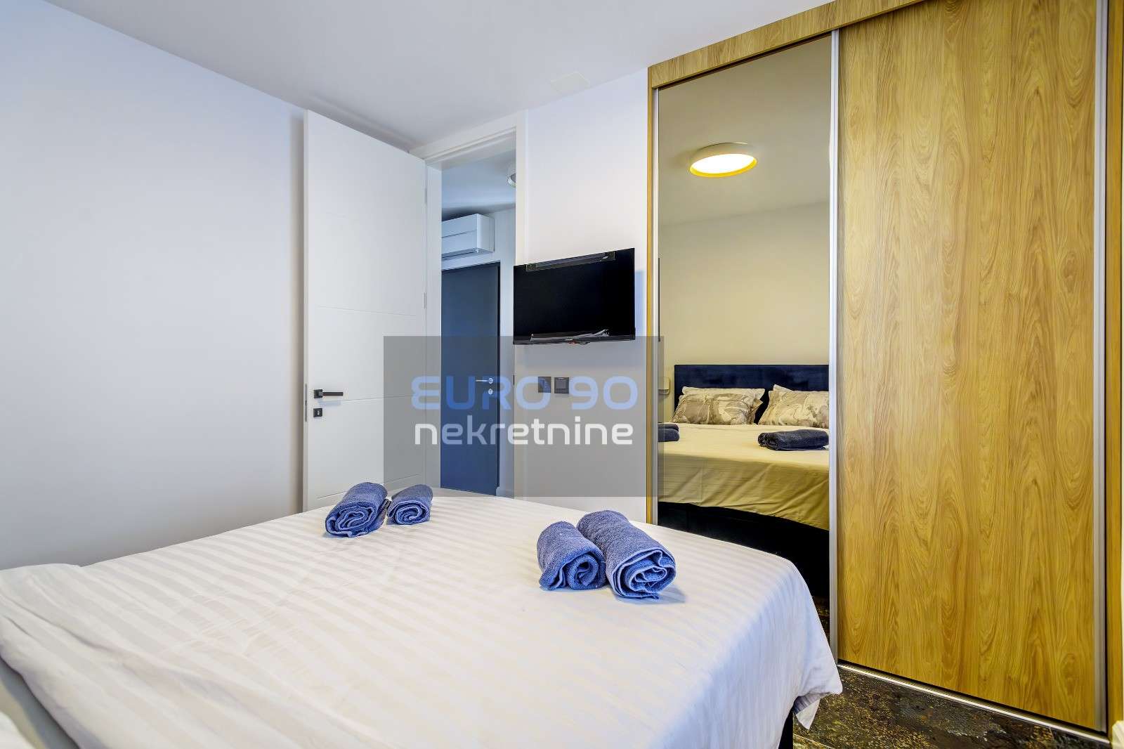listing-small