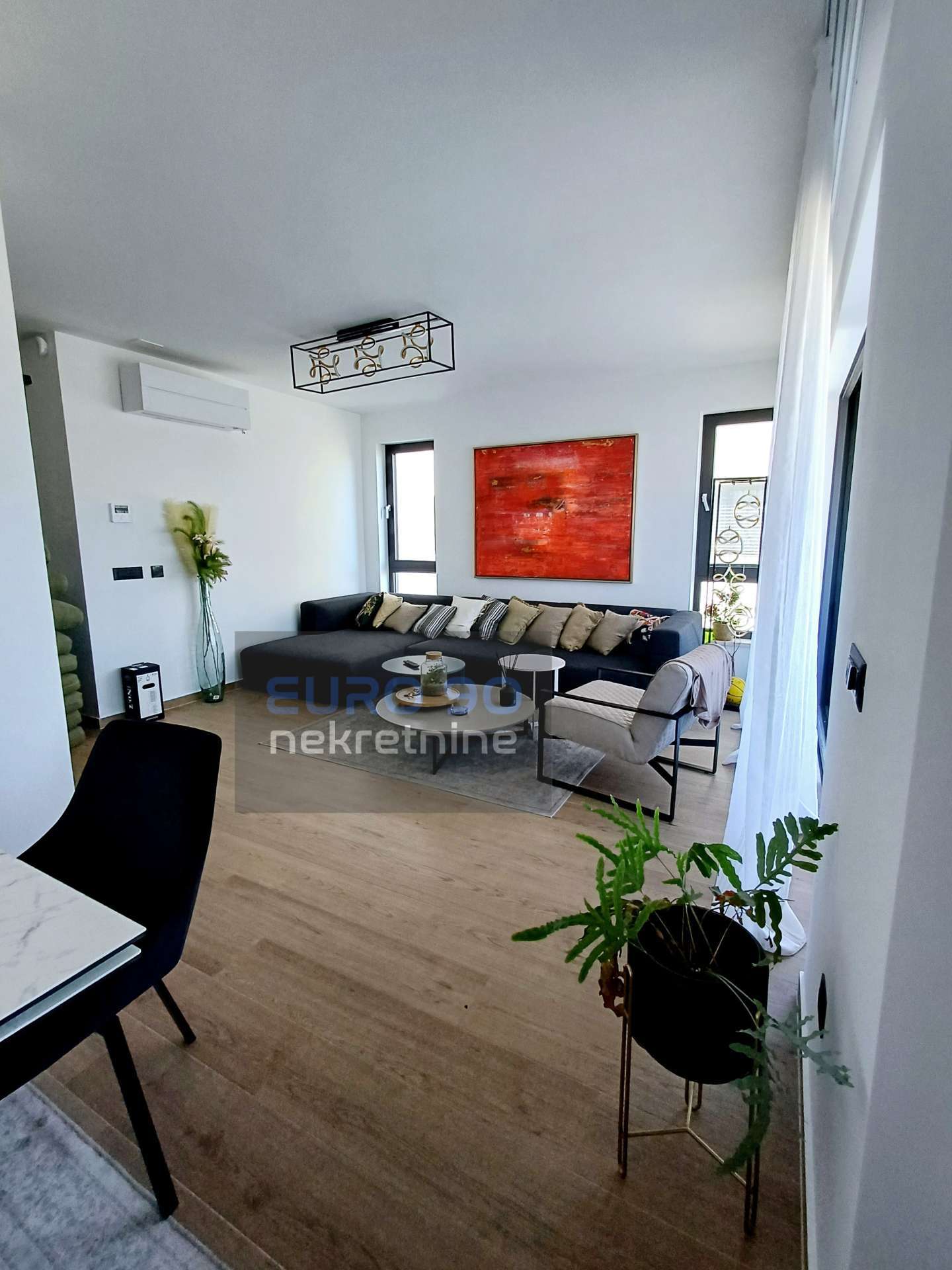 listing-small