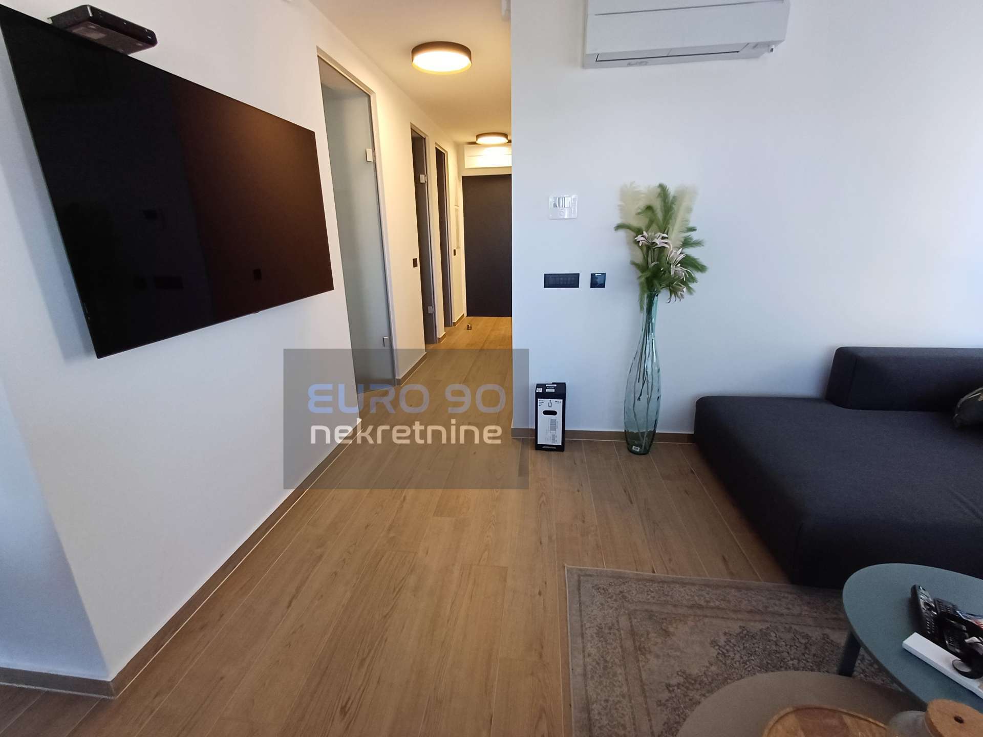 listing-small
