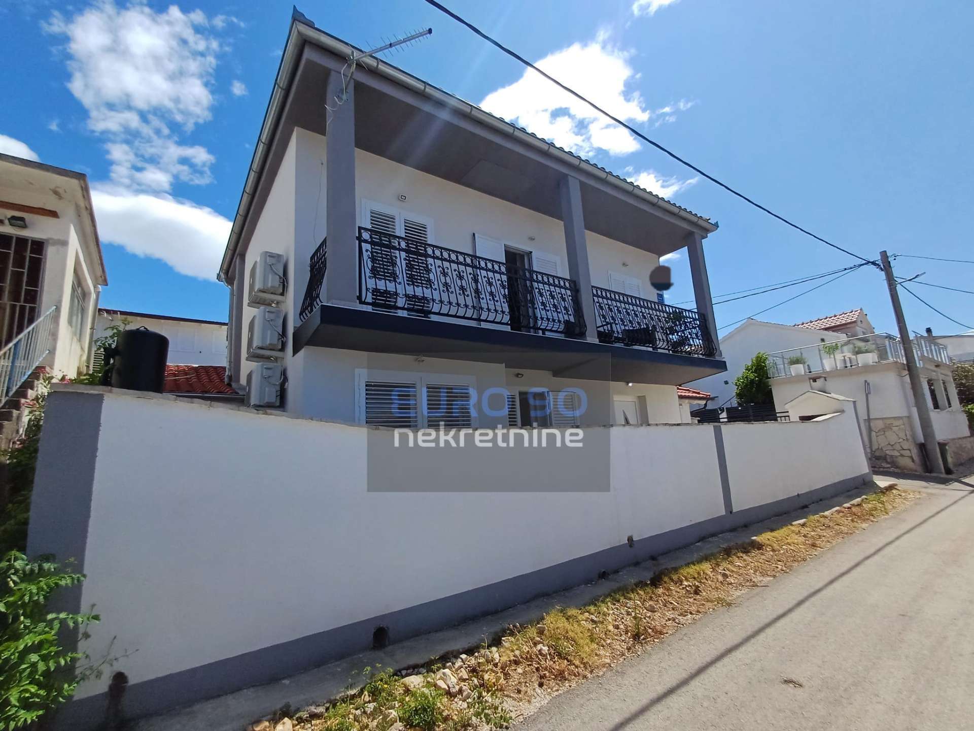 listing-small