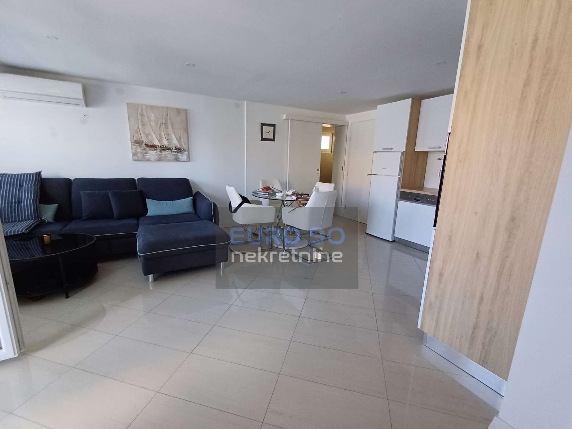listing-small