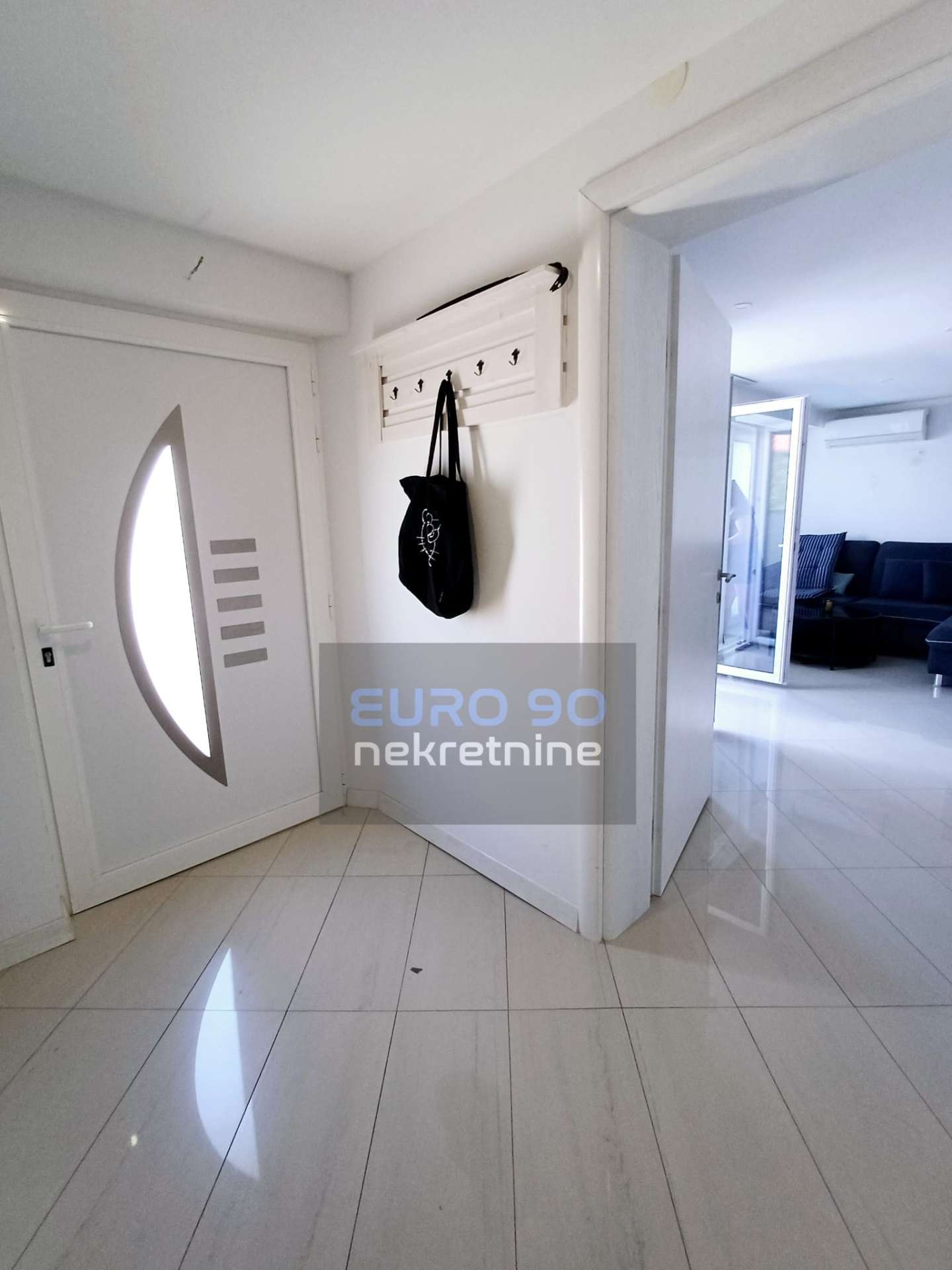 listing-small