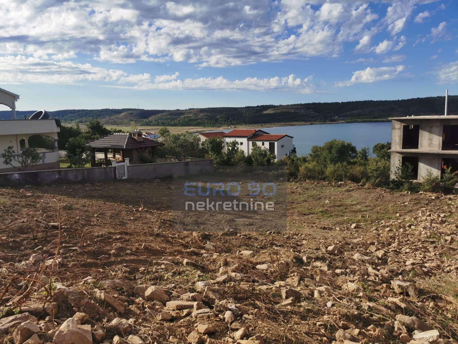 listing-small