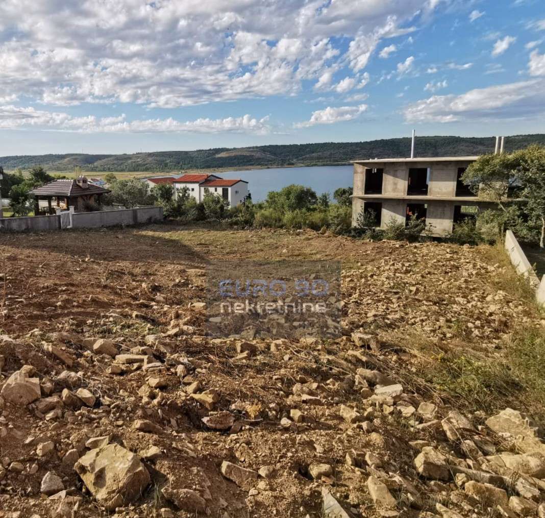 listing-small