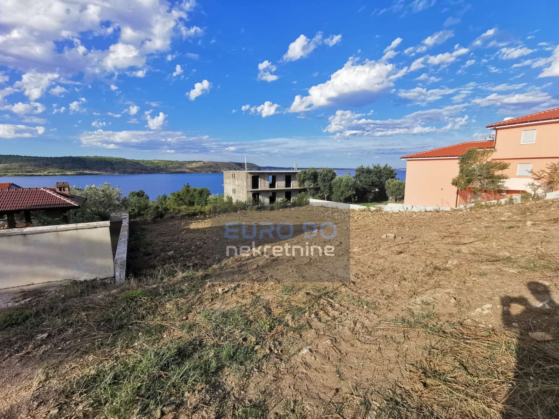 listing-small