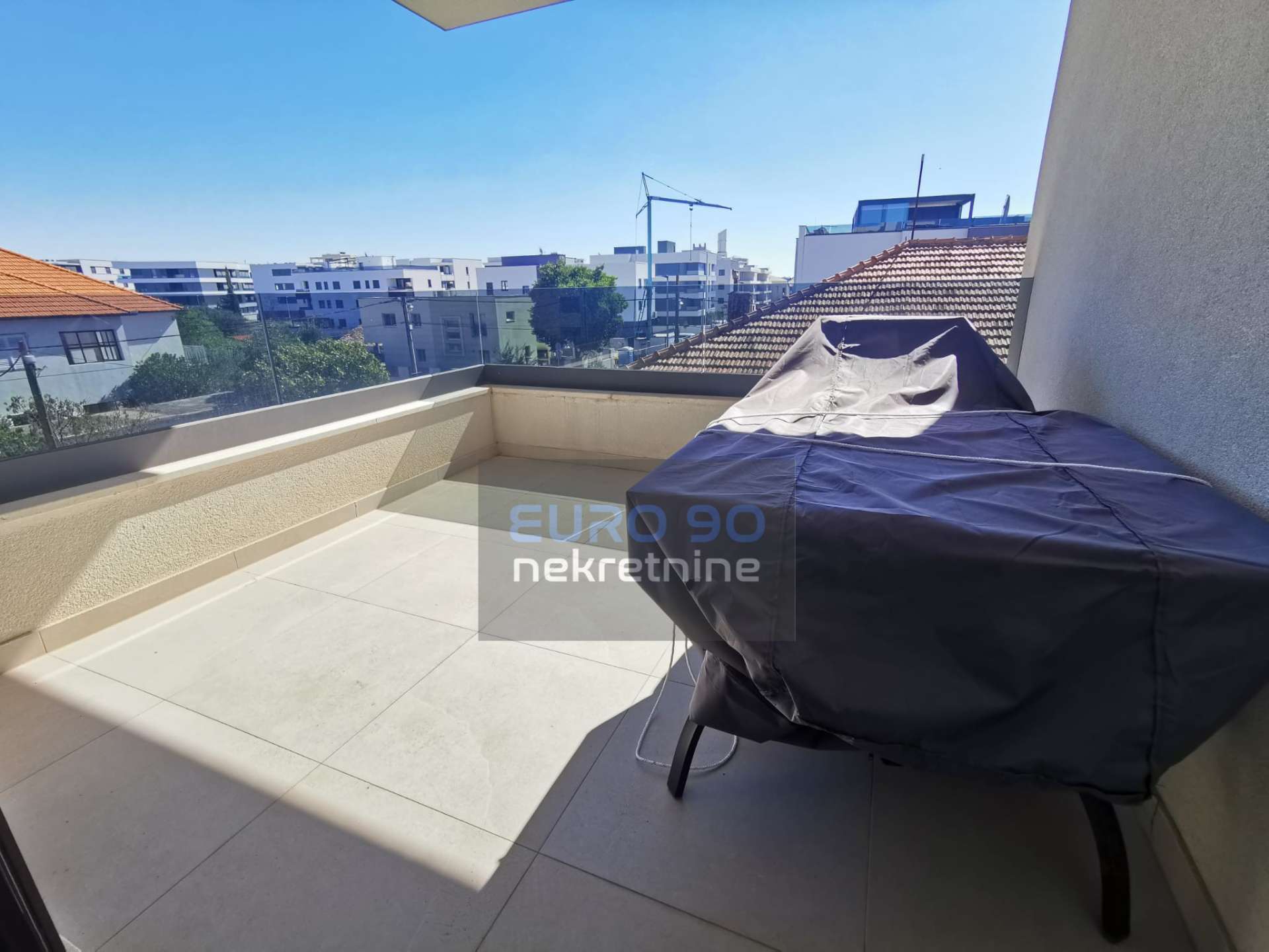 listing-small