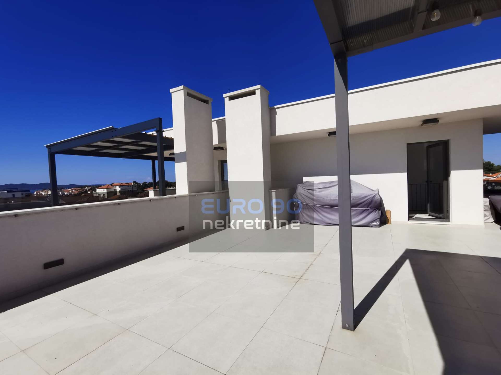 listing-small