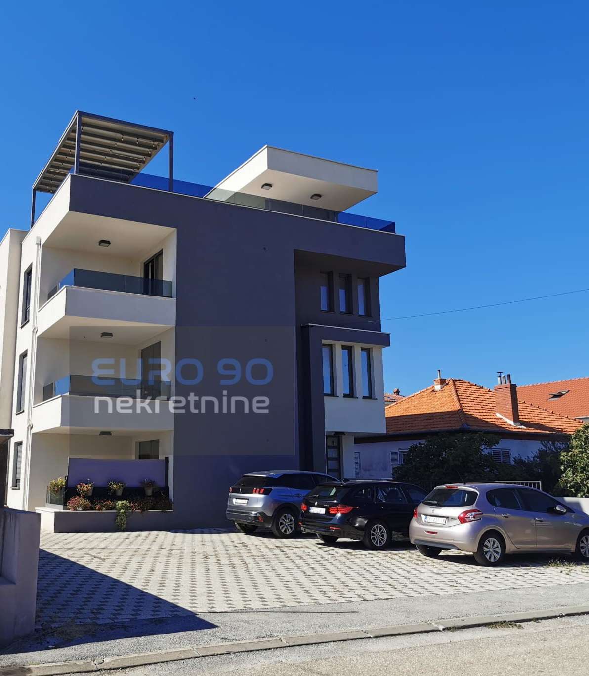 listing-small