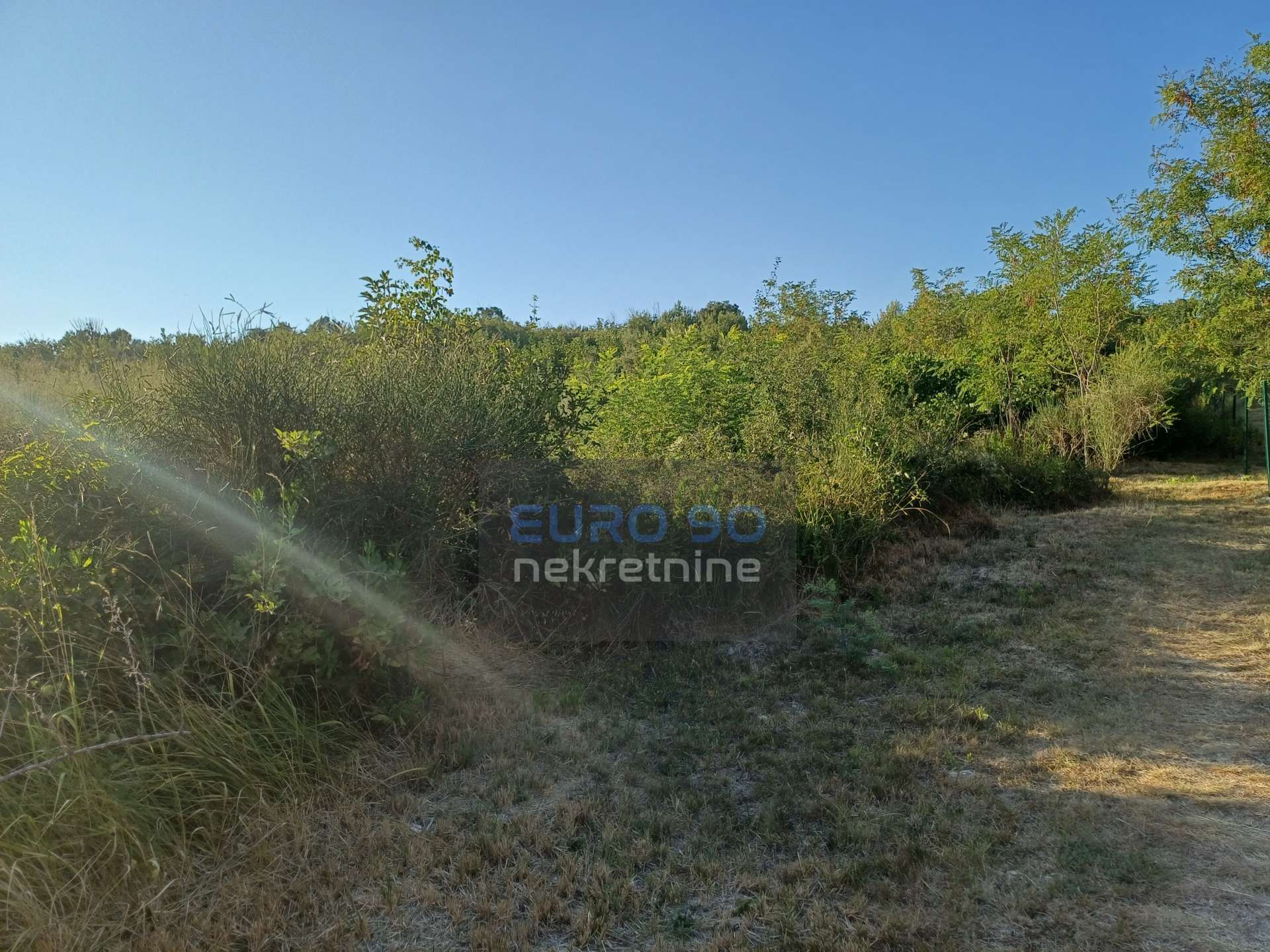 listing-small