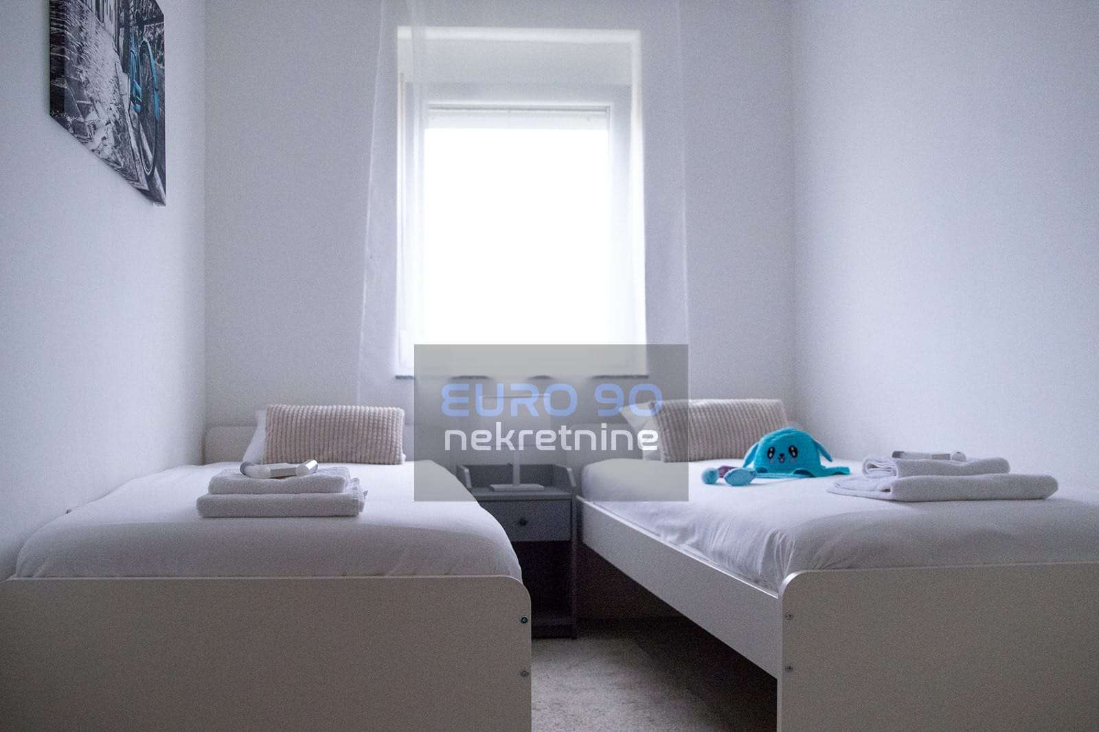 listing-small