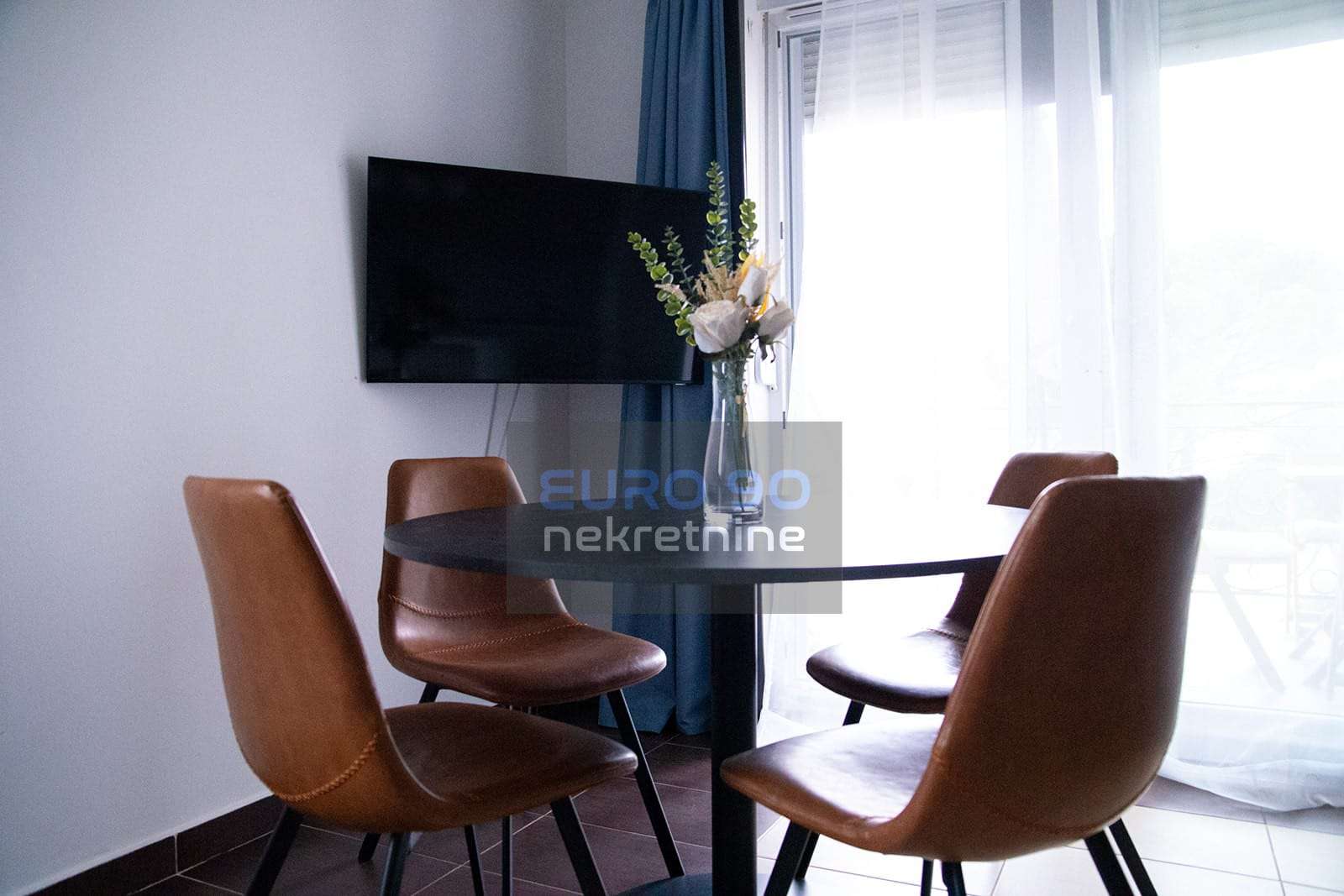 listing-small