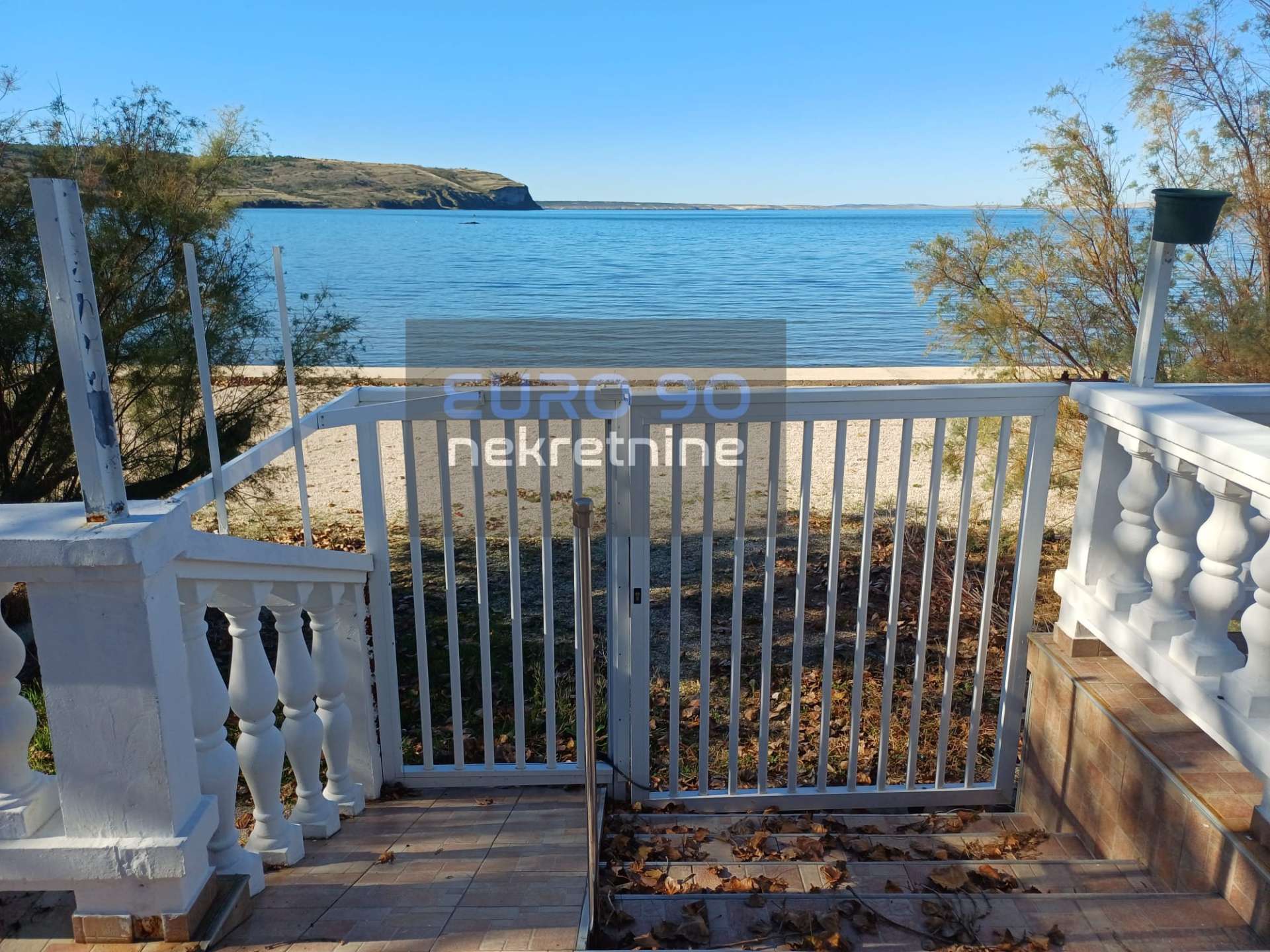 listing-small