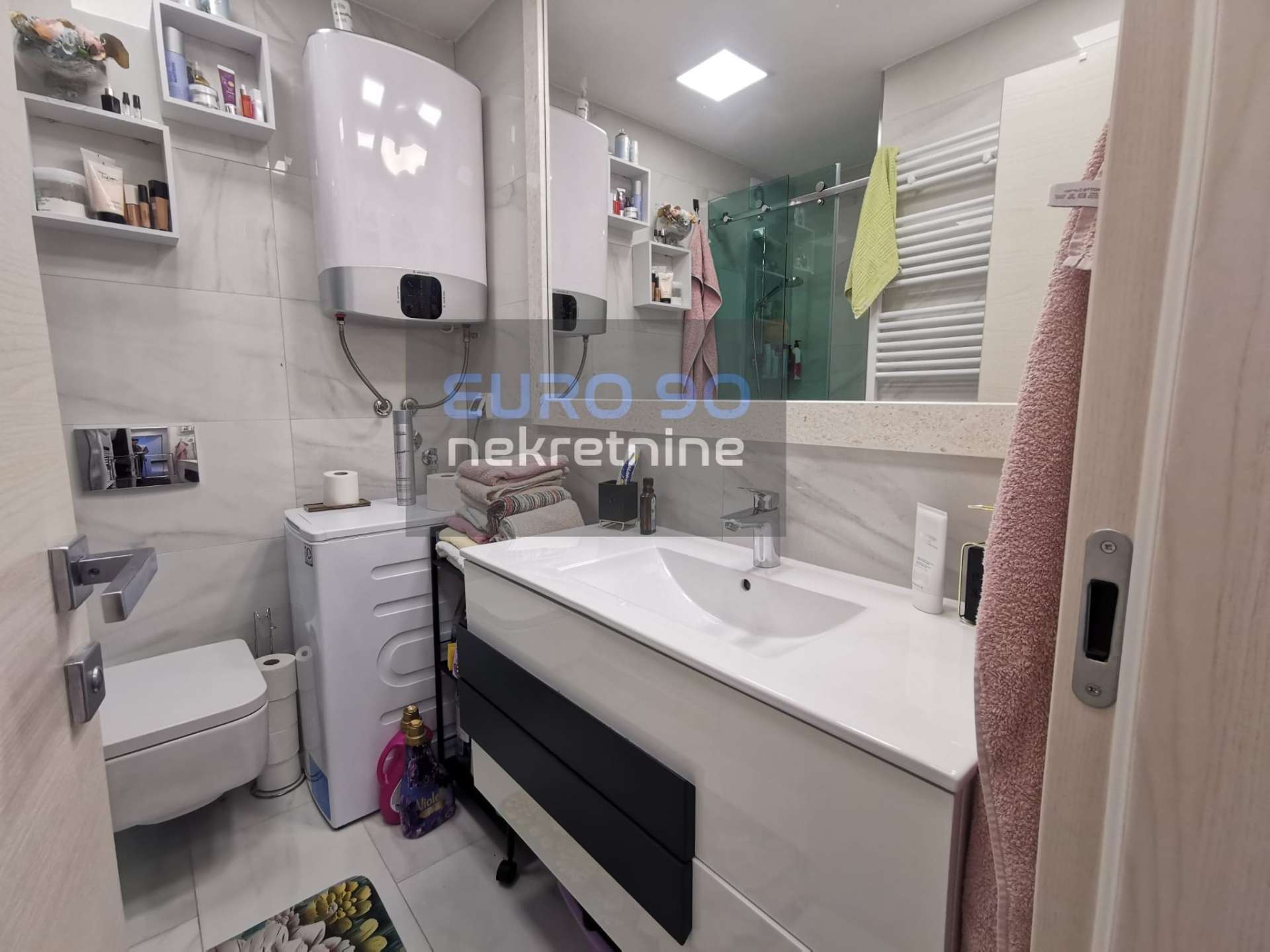 listing-small