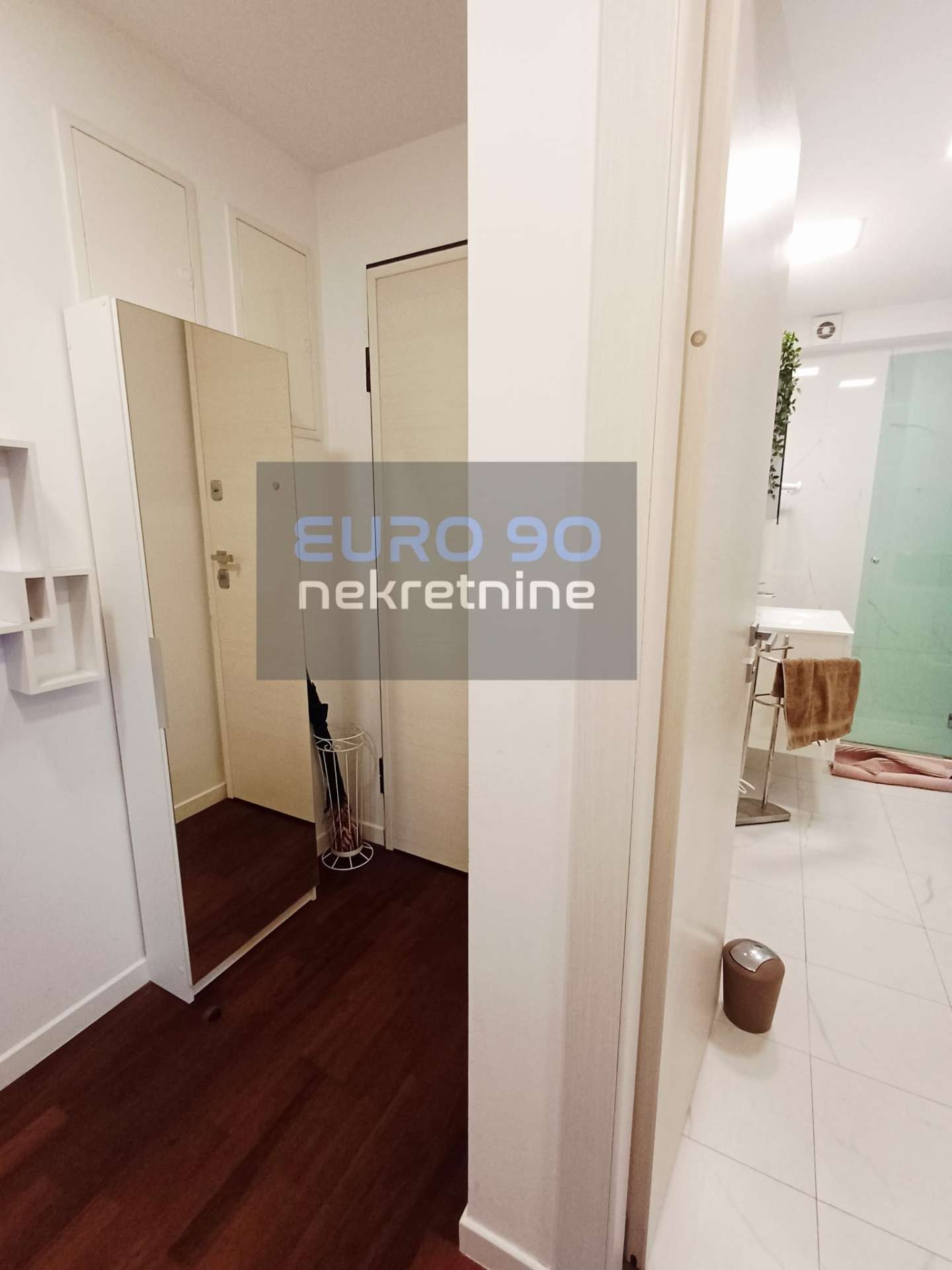 listing-small