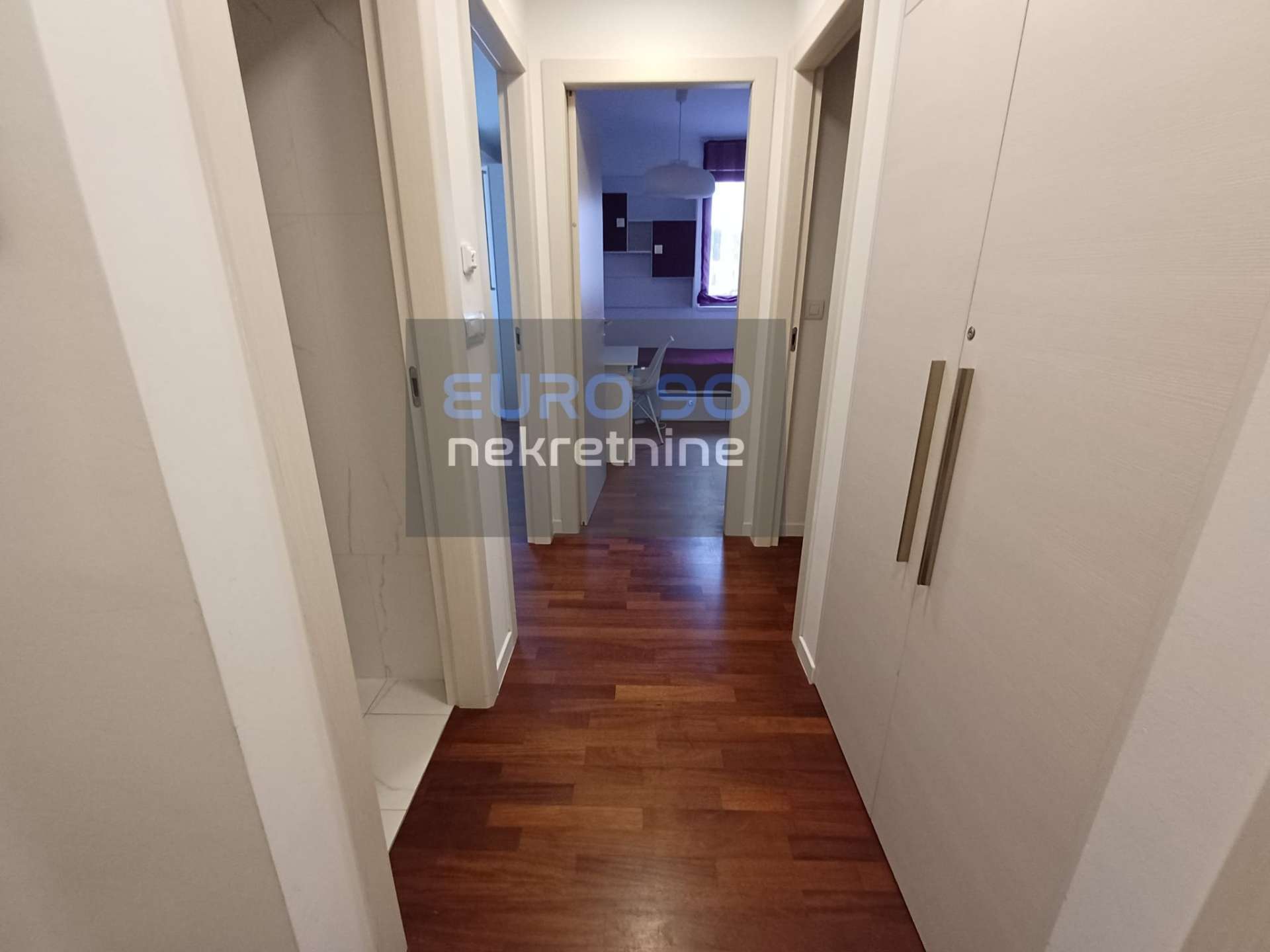 listing-small