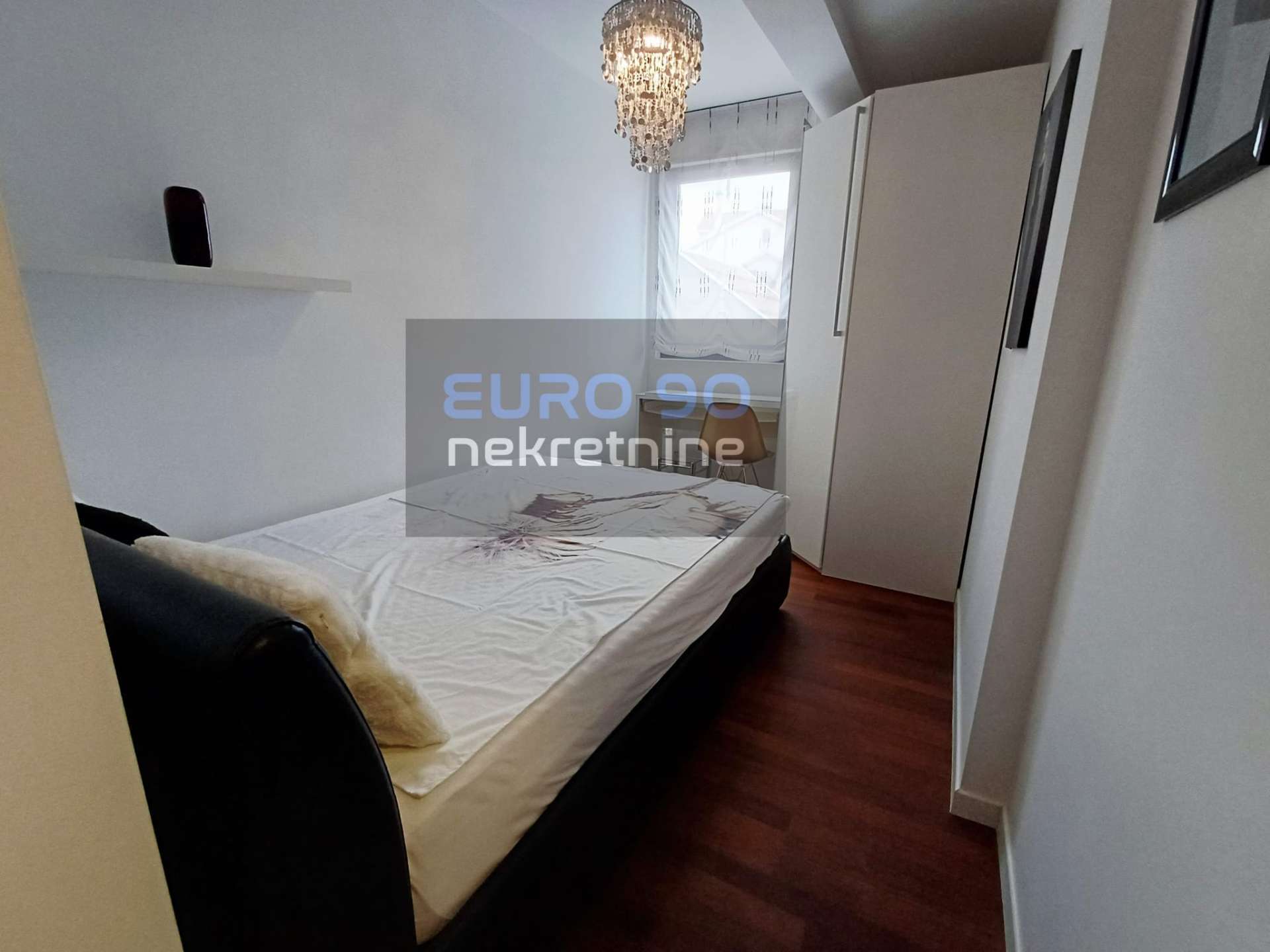 listing-small