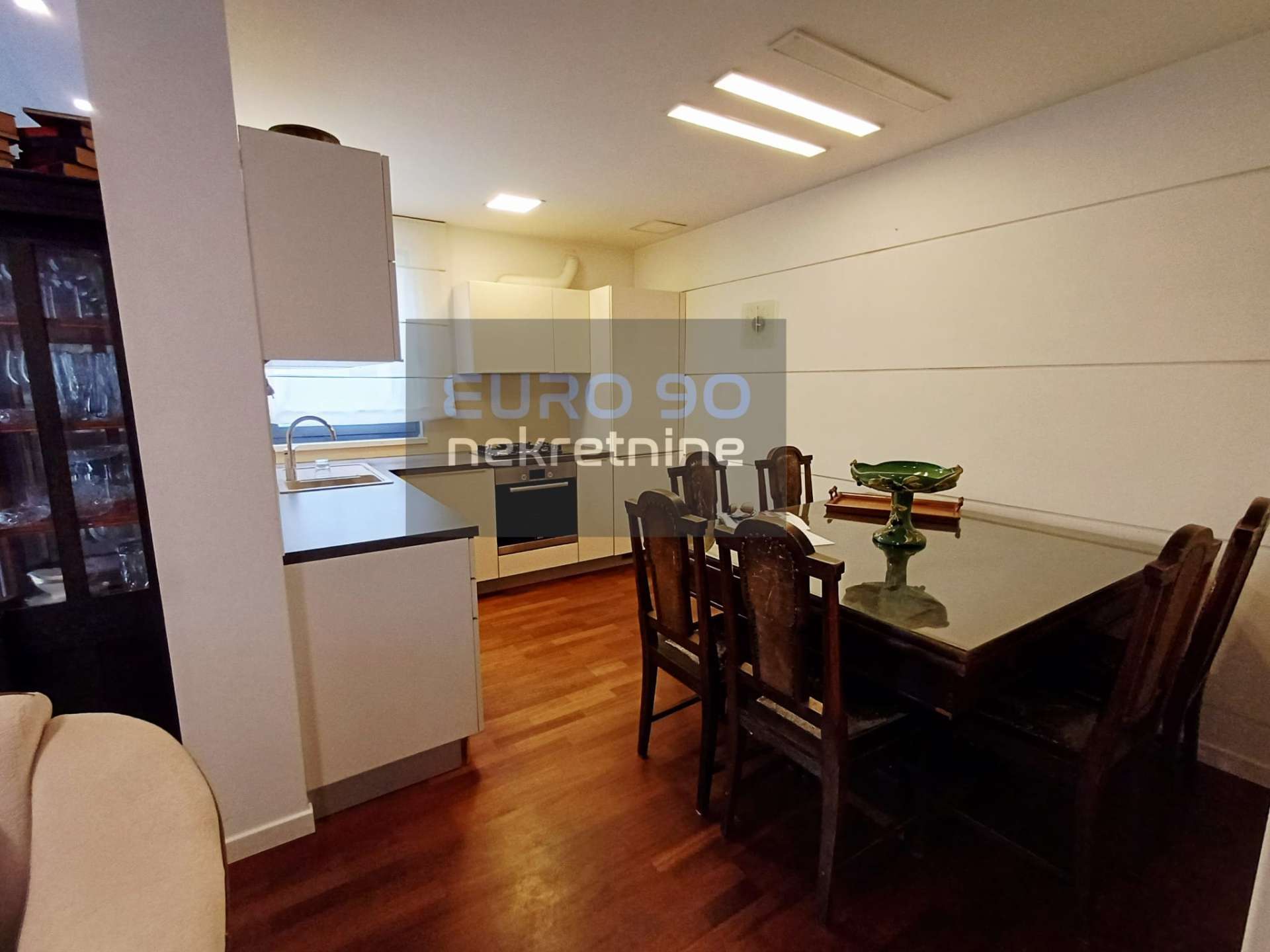 listing-small
