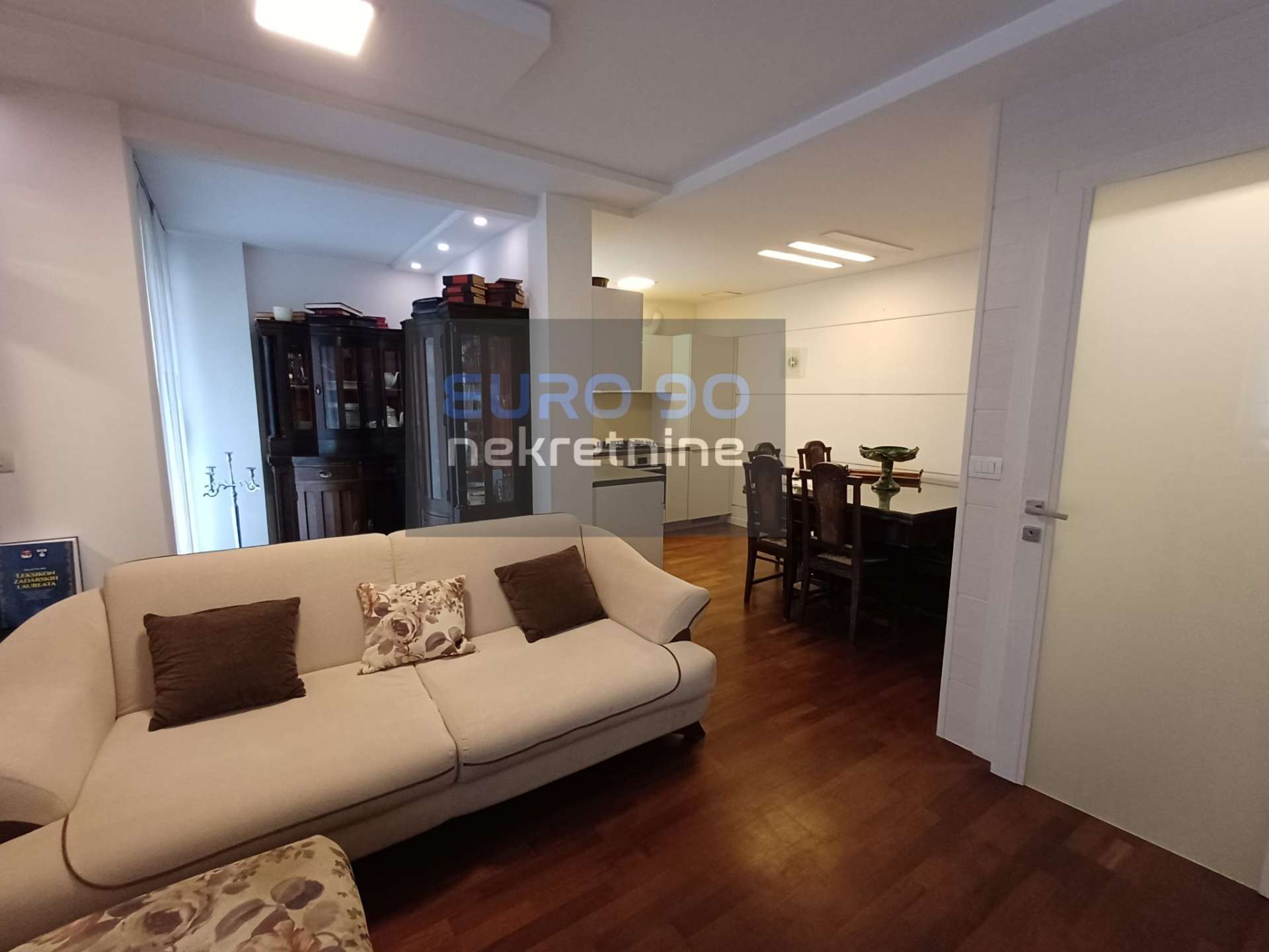 listing-small
