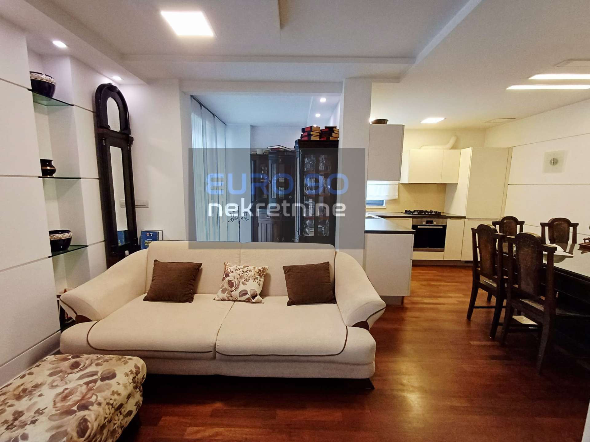 listing-small
