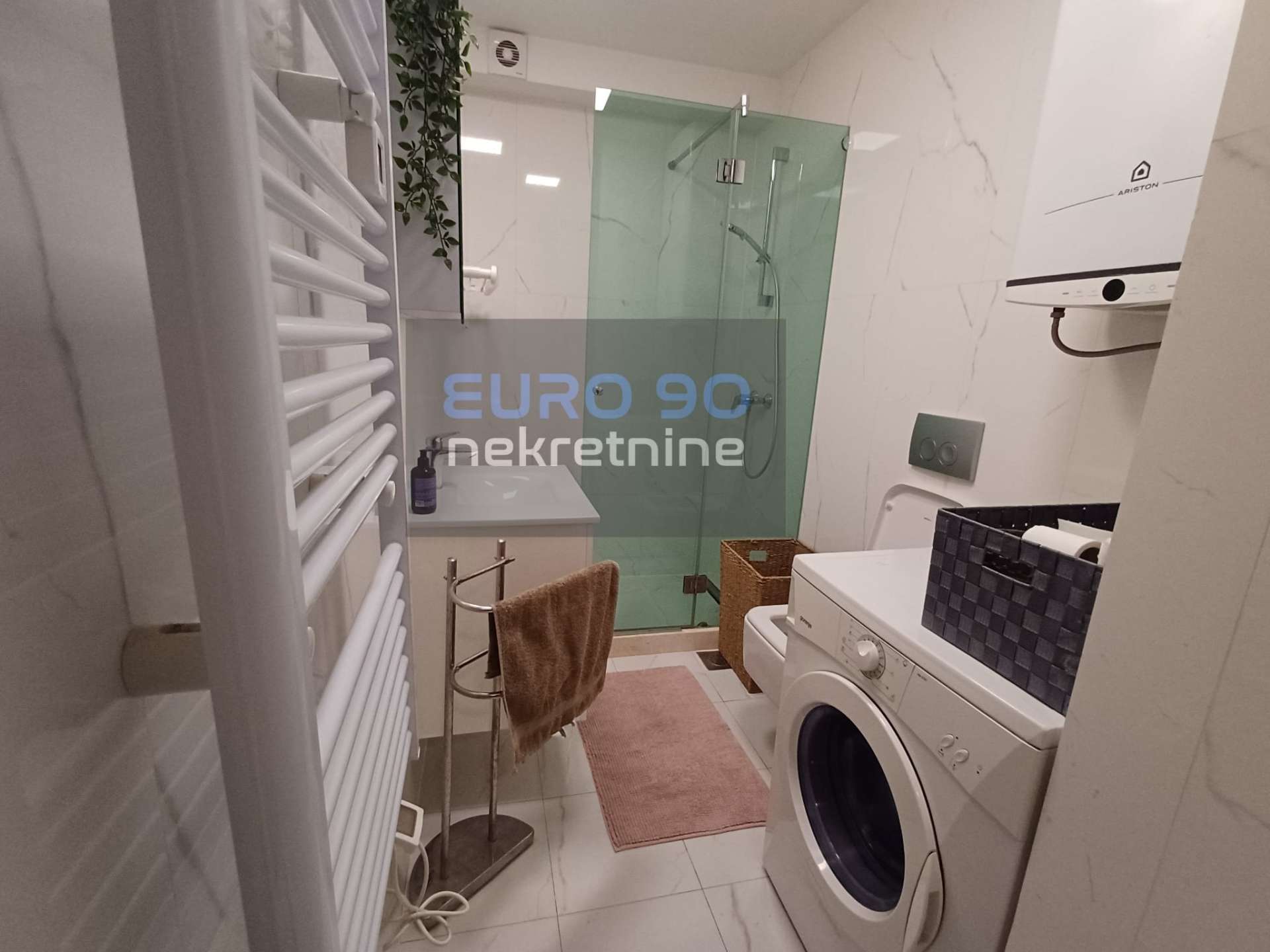 listing-small