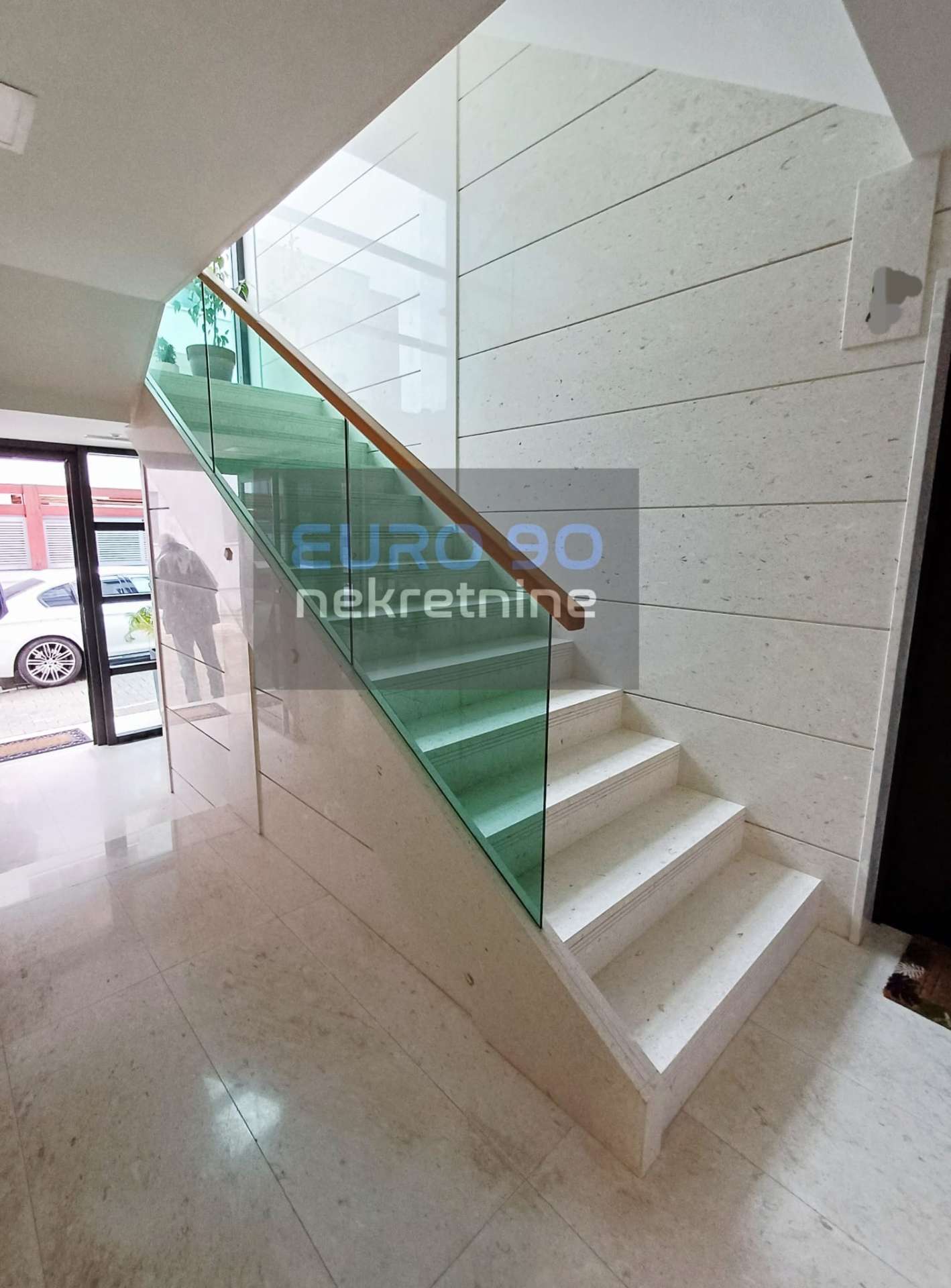 listing-small