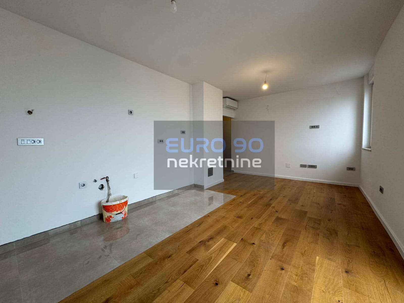 listing-small