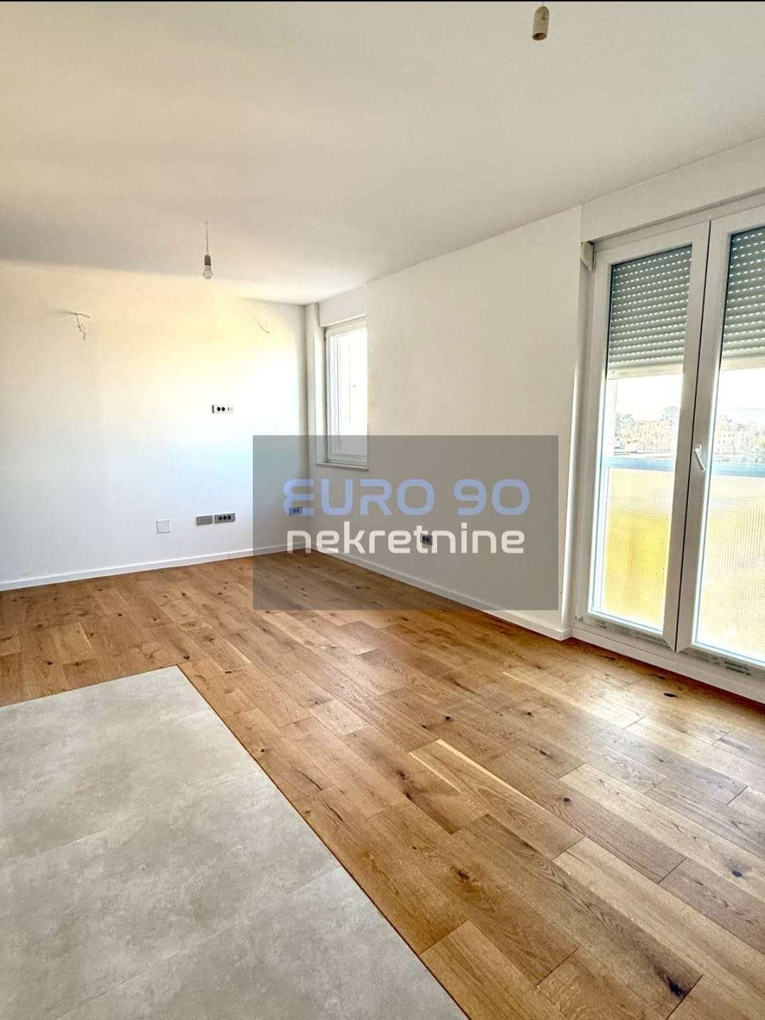 listing-small