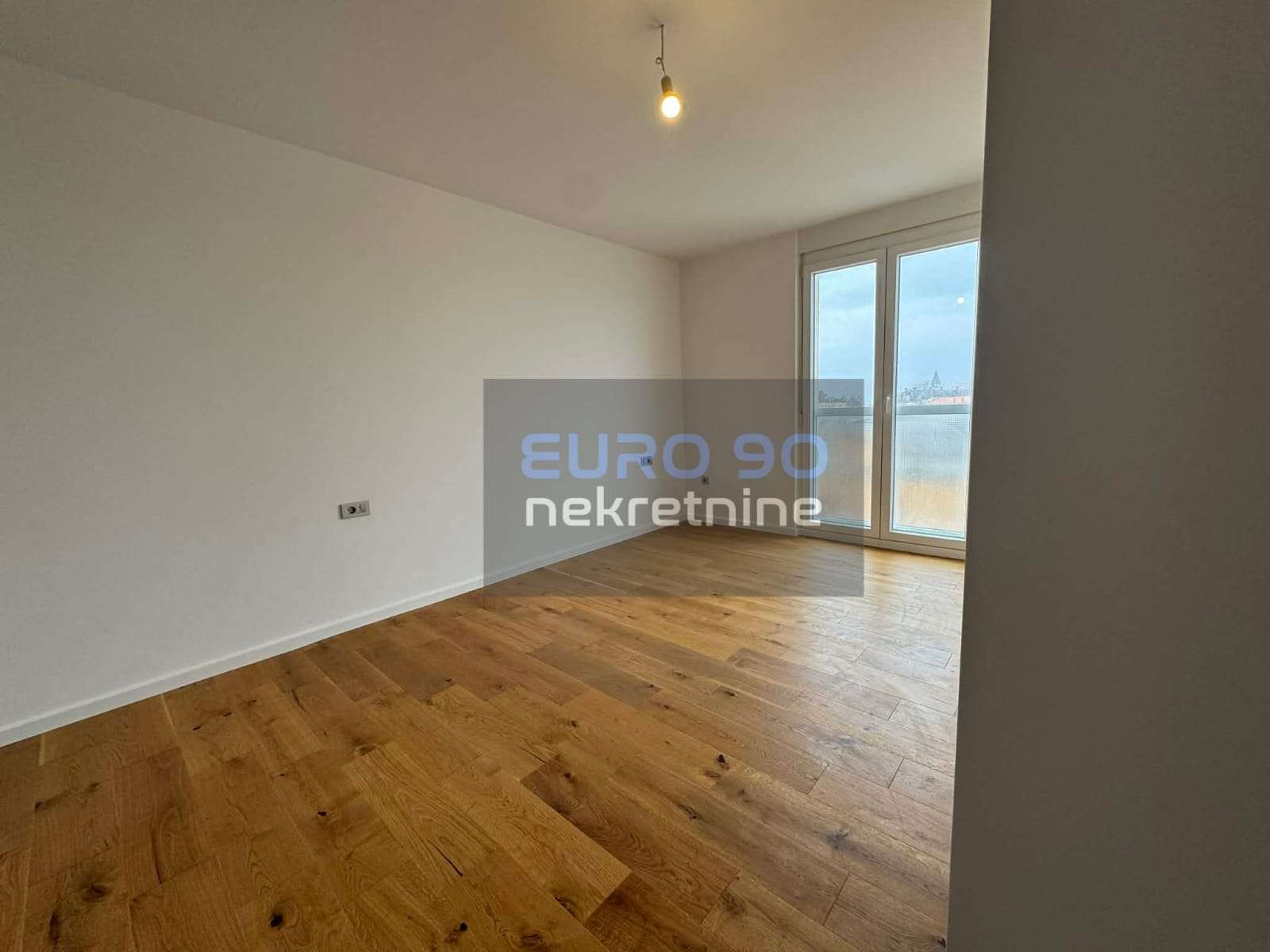 listing-small