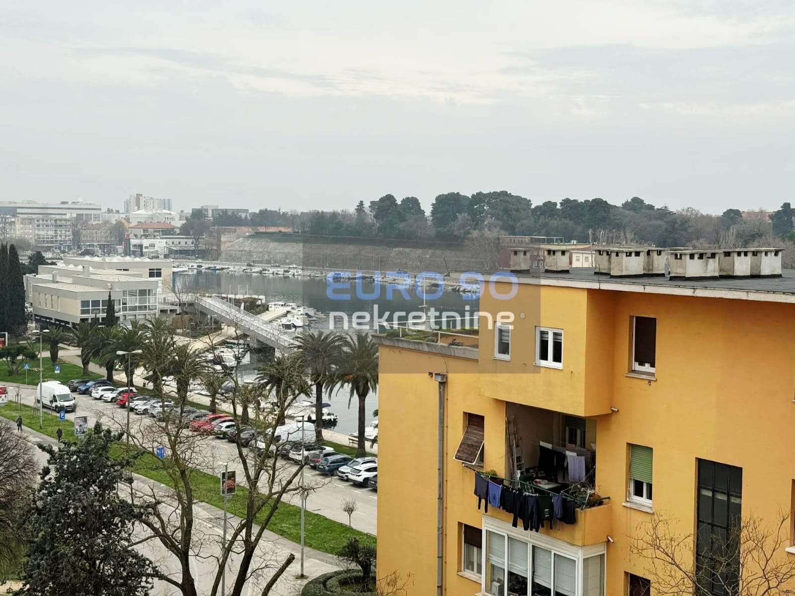 listing-small
