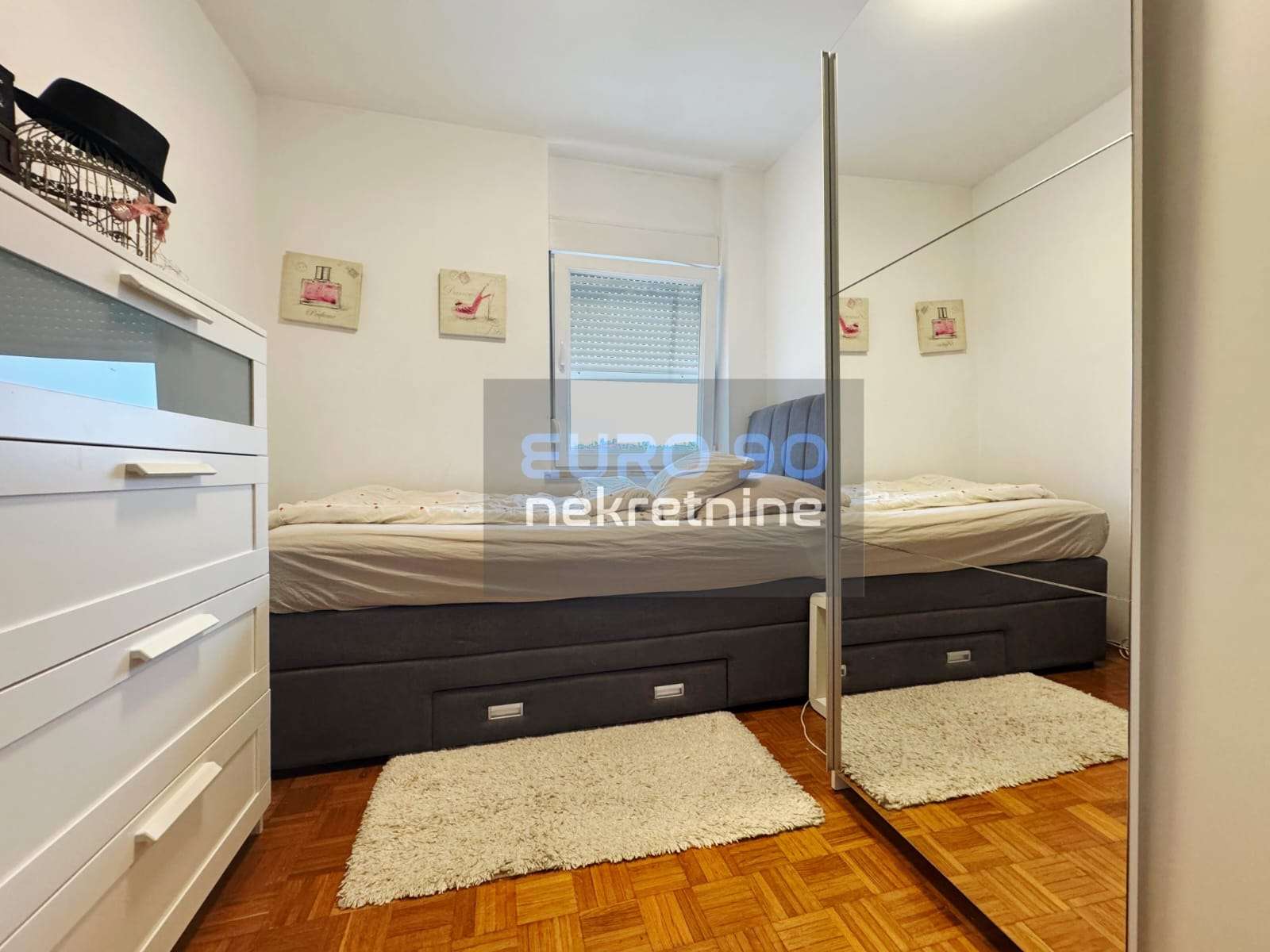 listing-small