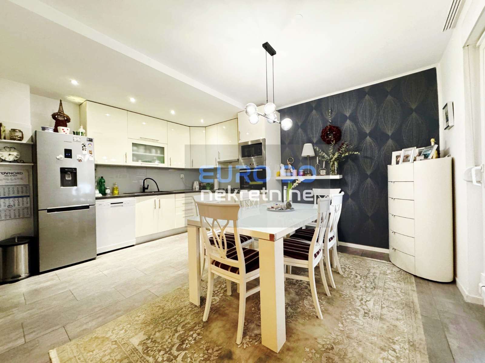 listing-small
